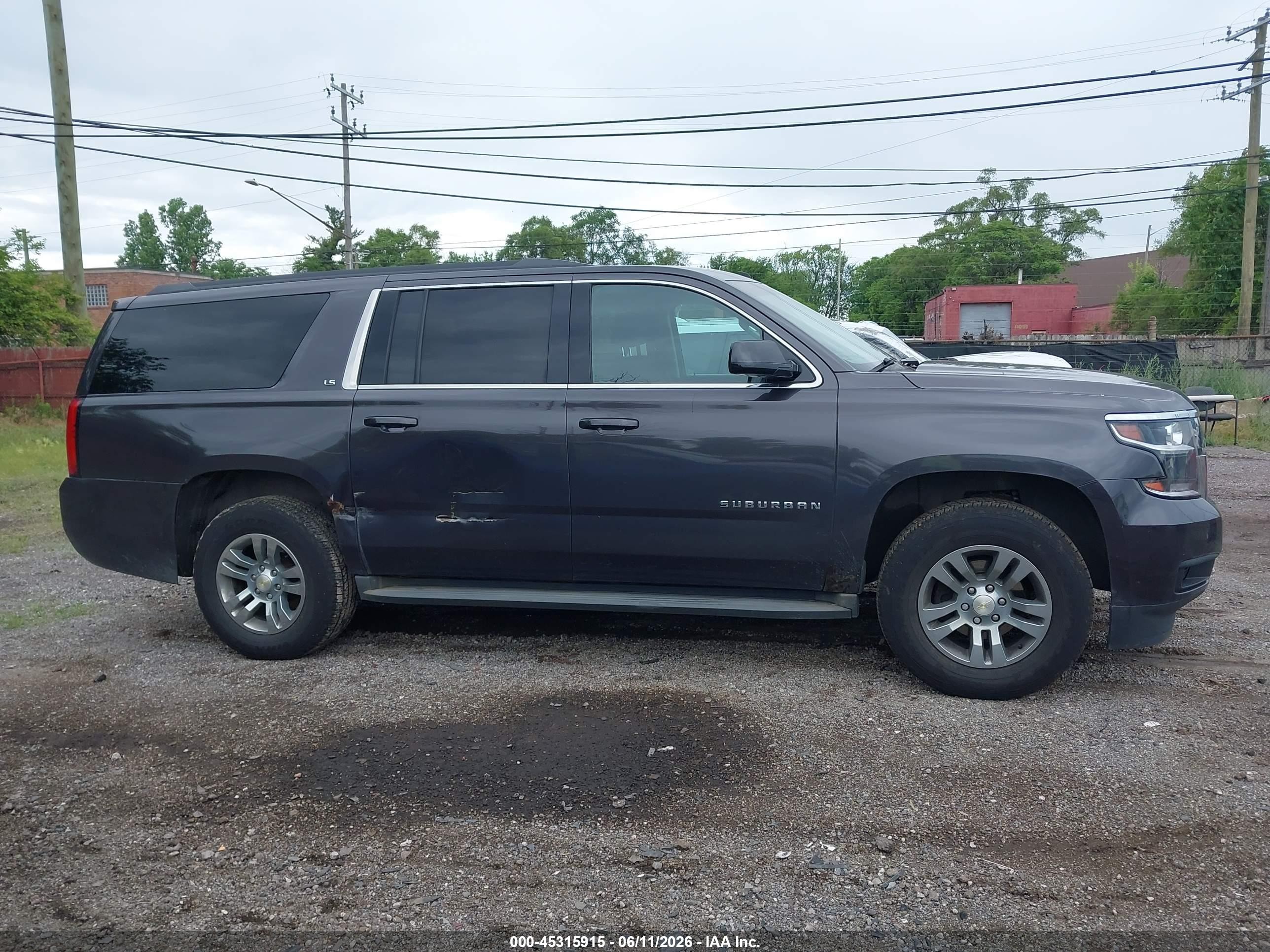 2015 Chevrolet Suburban Ls Gray vin: 1GNSKHKC3FR241460