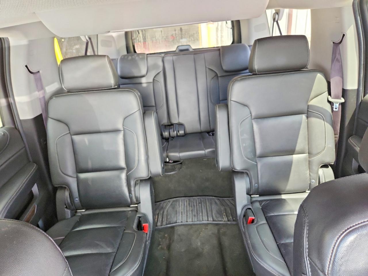 2016 Chevrolet Suburban K1500 Lt Silver vin: 1GNSKHKC3GR208167