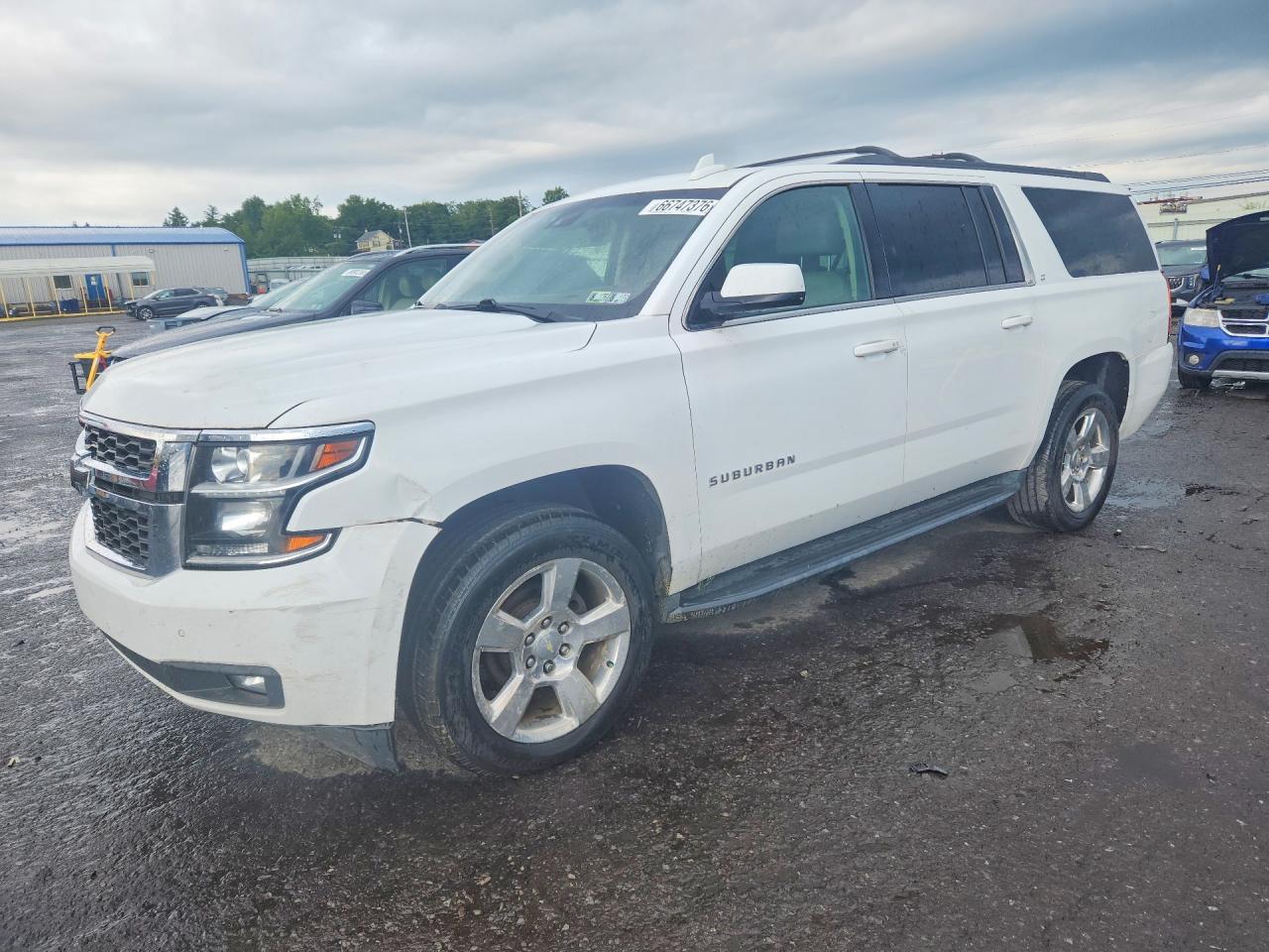 2016 Chevrolet Suburban K1500 Lt White vin: 1GNSKHKC7GR340784