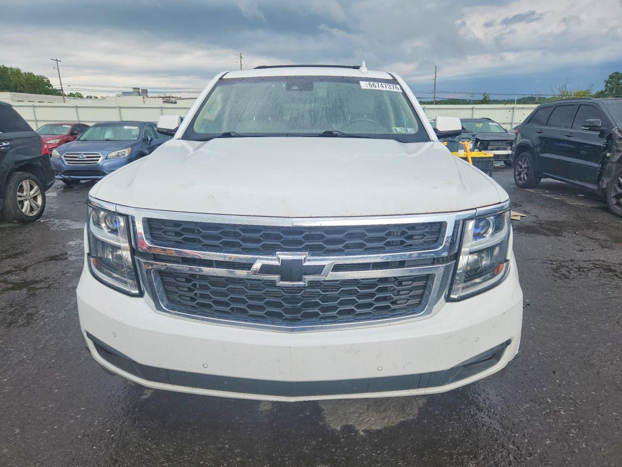 2016 Chevrolet Suburban K1500 Lt White vin: 1GNSKHKC7GR340784