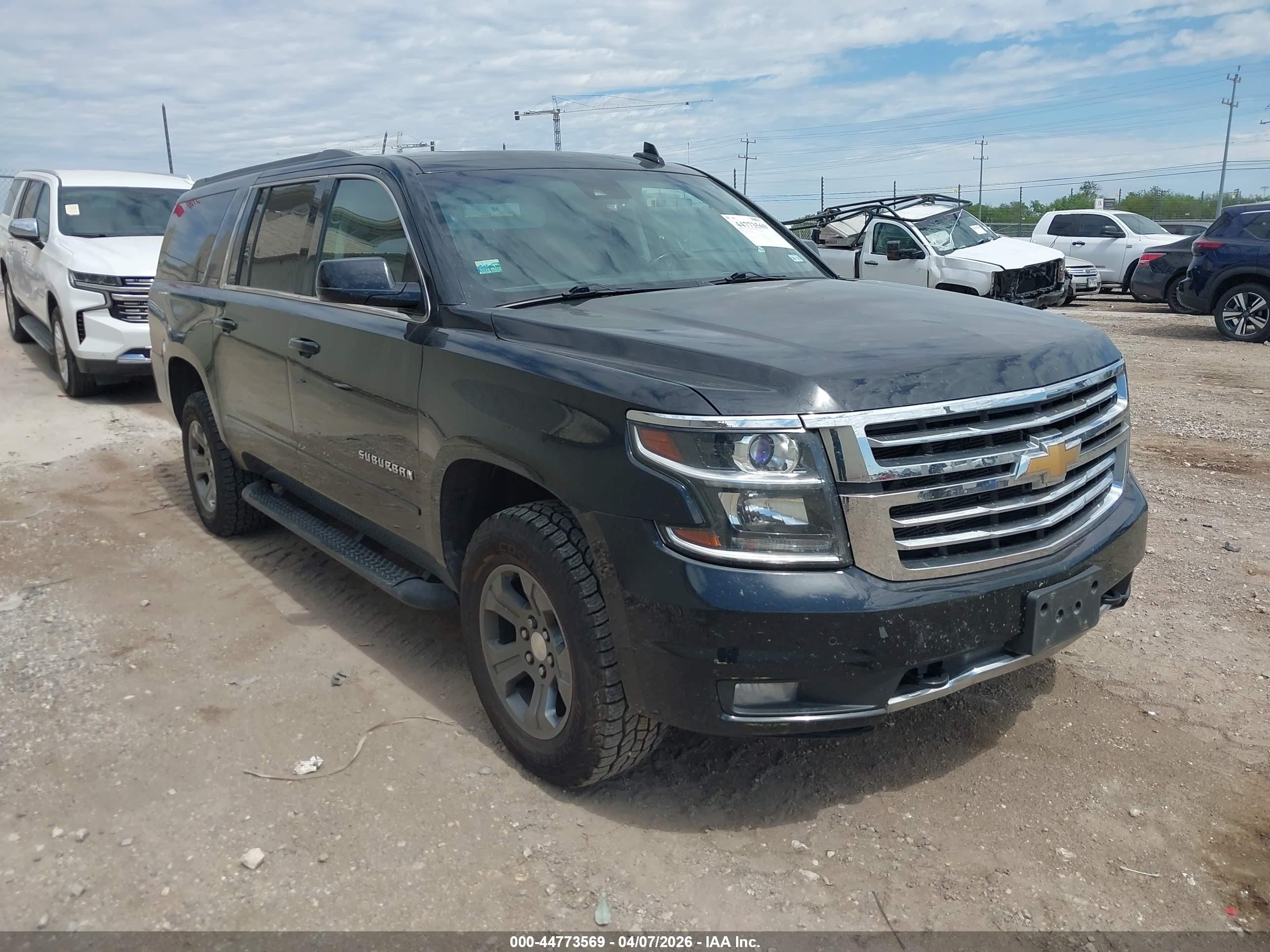2016 Chevrolet Suburban Lt Black vin: 1GNSKHKC8GR478284