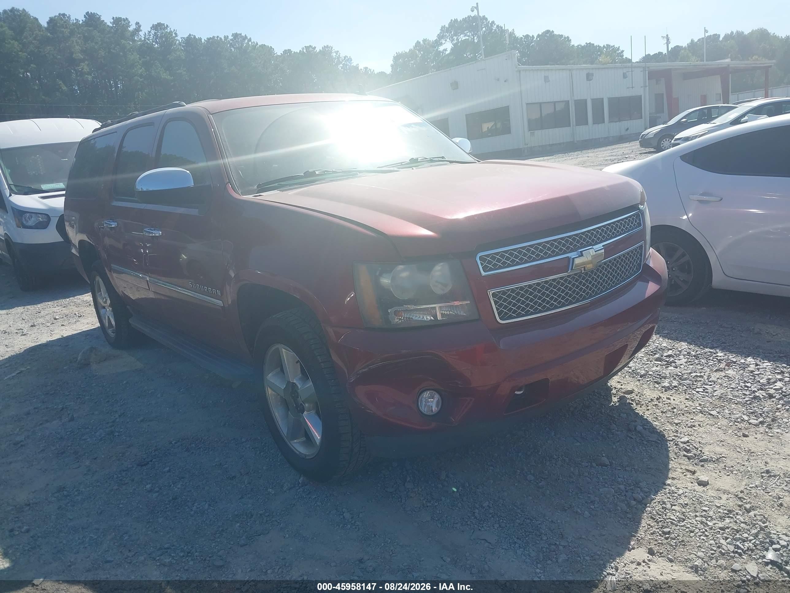 2011 Chevrolet Suburban Lt Red vin: 1GNSKJE31BR220197