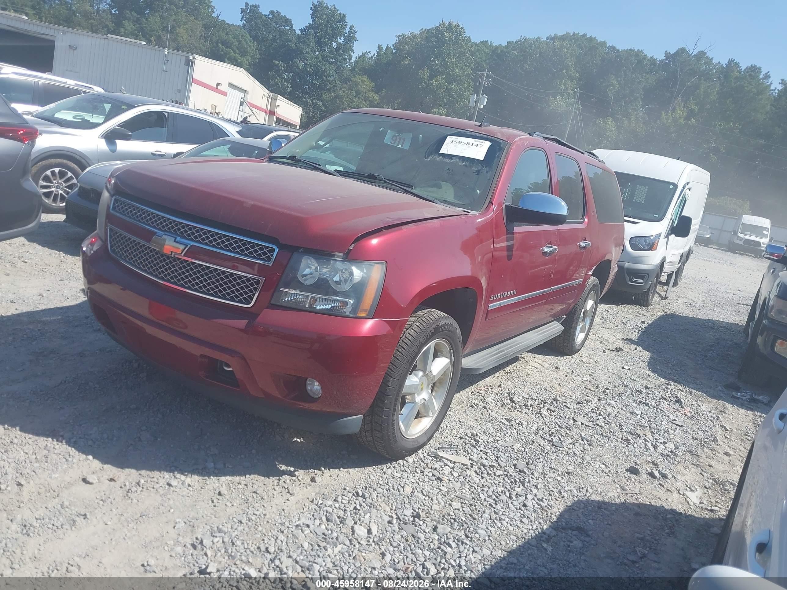2011 Chevrolet Suburban Lt Красный vin: 1GNSKJE31BR220197