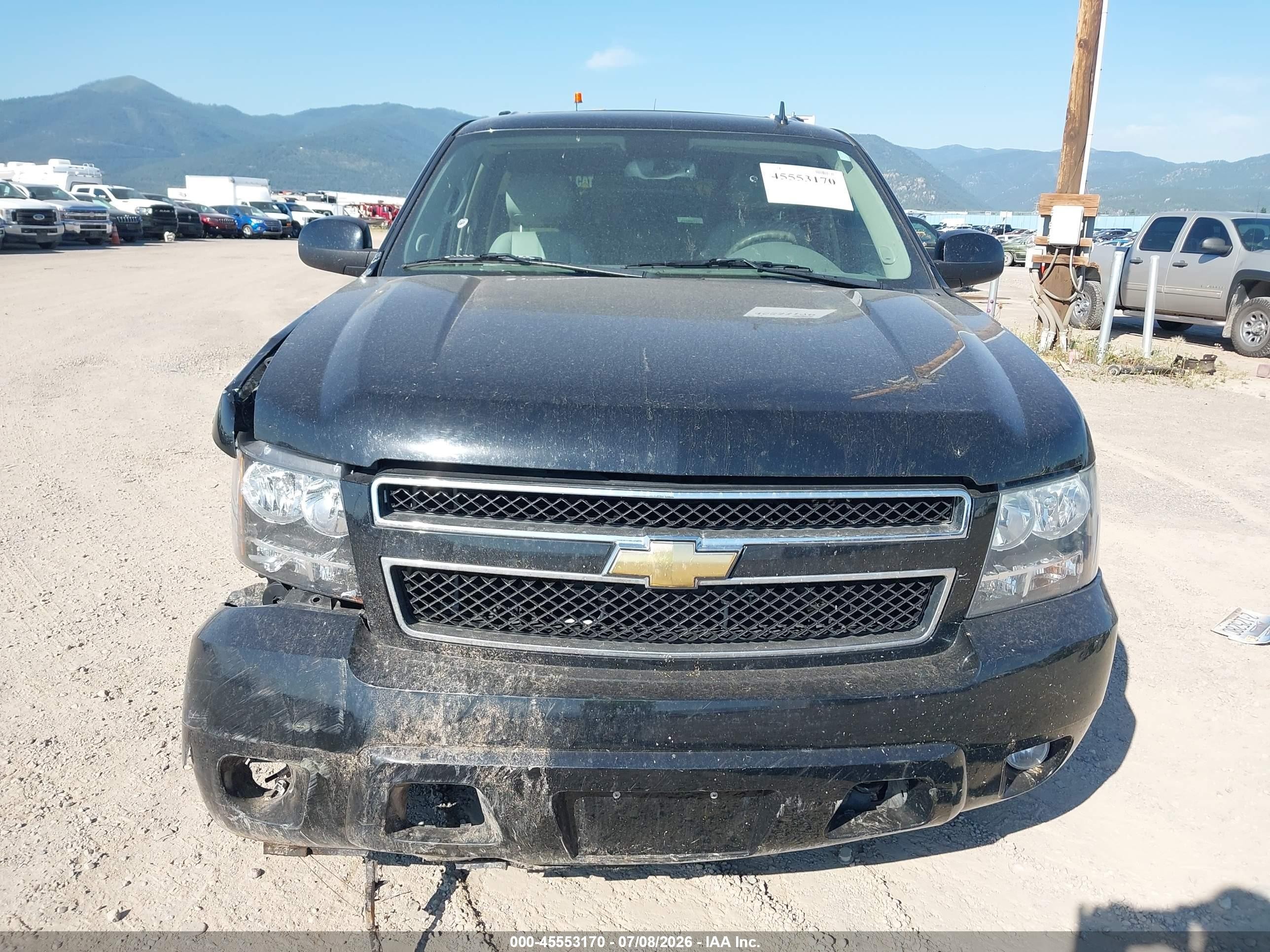 2011 Chevrolet Suburban Lt Black vin: 1GNSKJE34BR362575