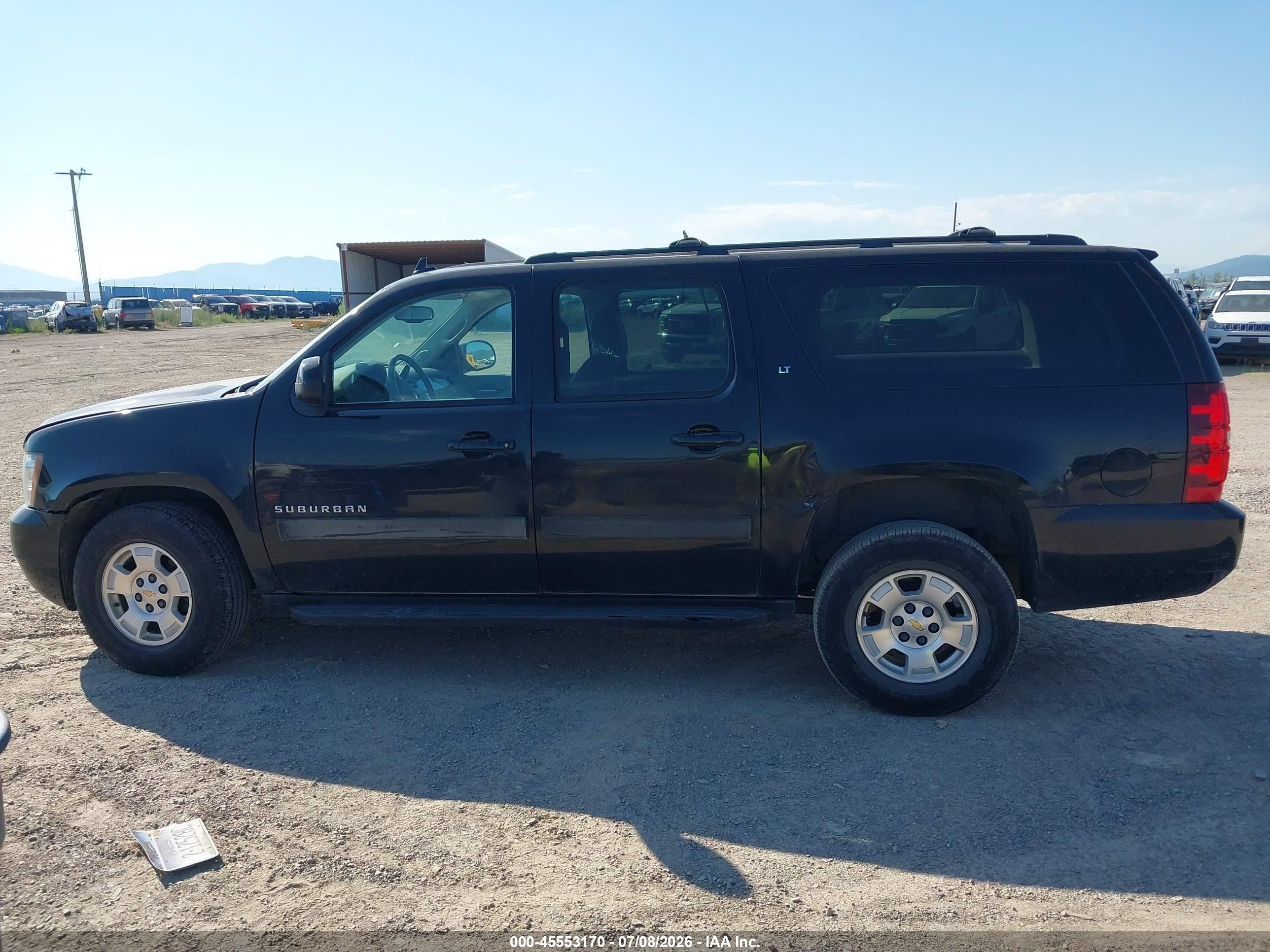 2011 Chevrolet Suburban Lt Black vin: 1GNSKJE34BR362575