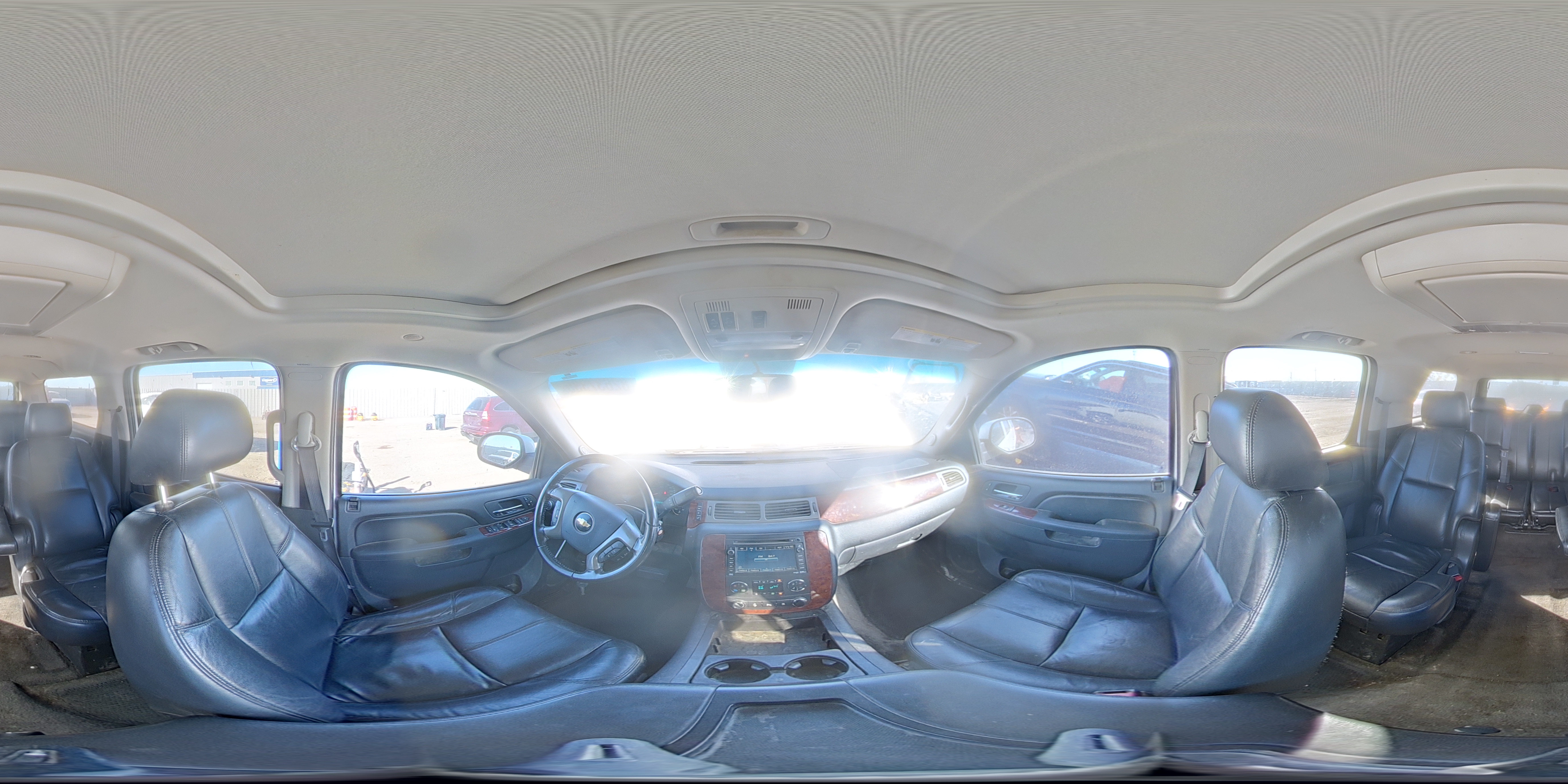 2011 Chevrolet Suburban K1500 Lt Белый vin: 1GNSKJE38BR139813
