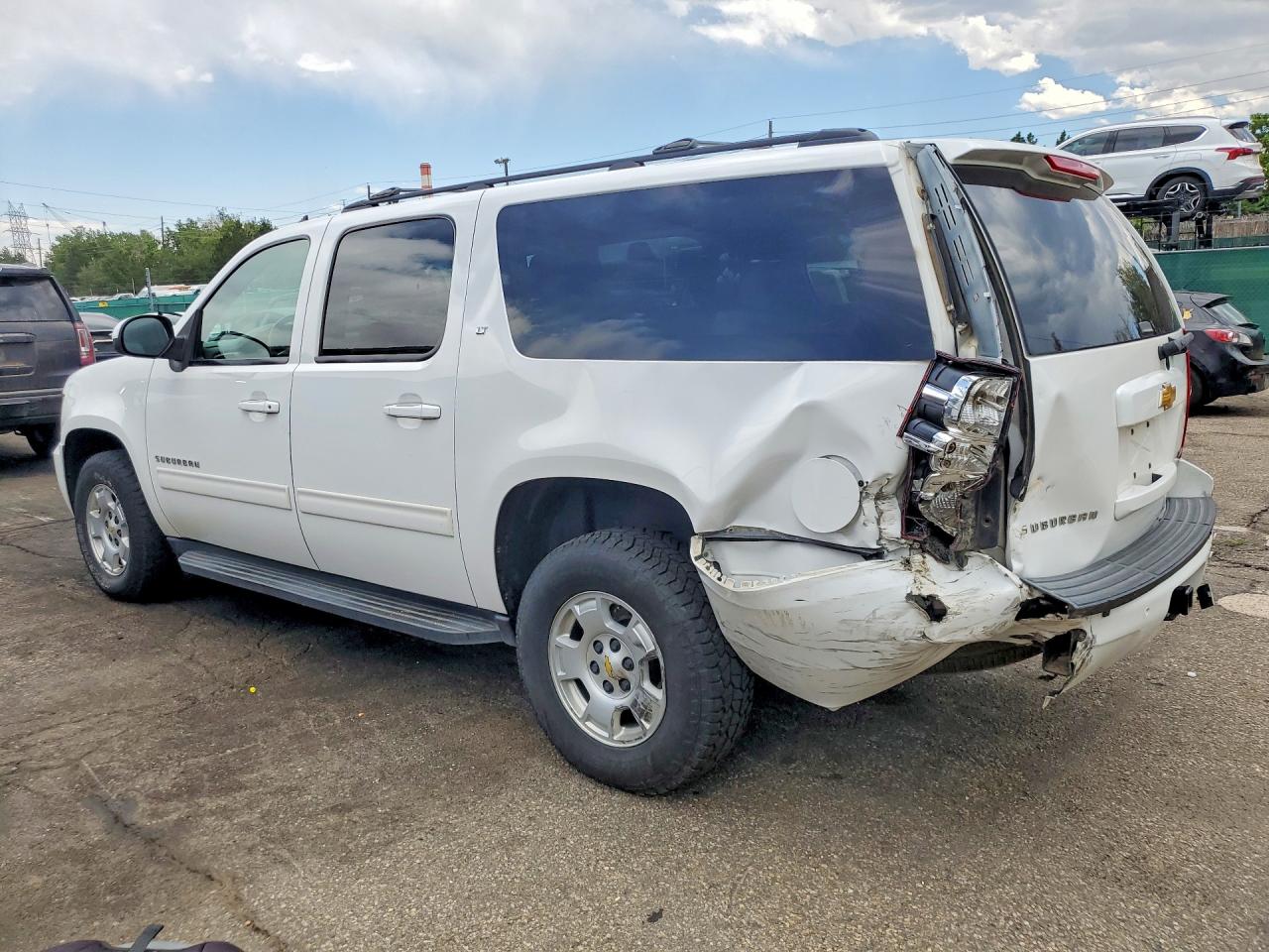 2012 Chevrolet Suburban K1500 Lt White vin: 1GNSKJE70CR153046