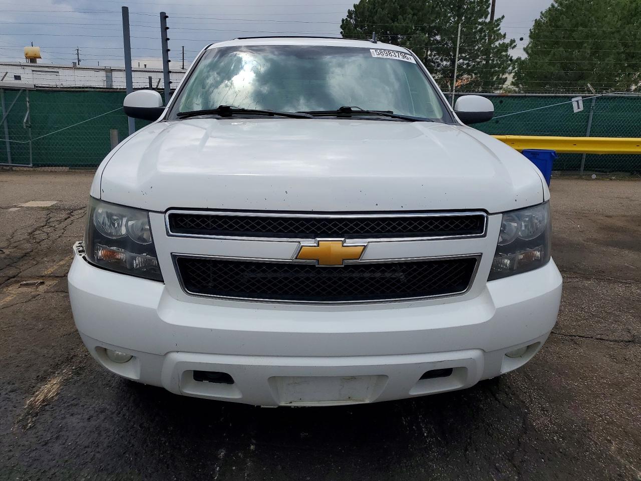 2012 Chevrolet Suburban K1500 Lt White vin: 1GNSKJE70CR153046