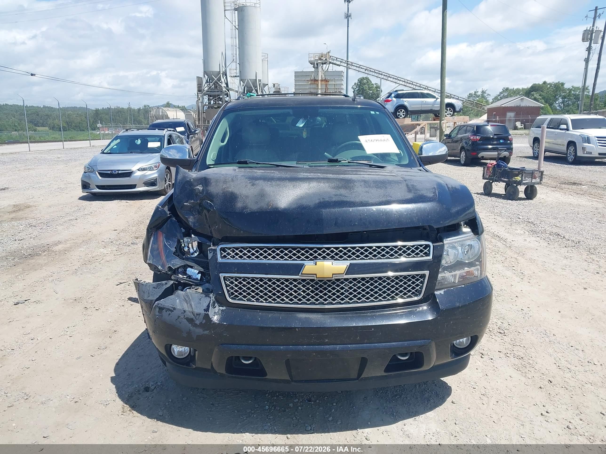 2013 Chevrolet Suburban Lt Black vin: 1GNSKJE71DR309516