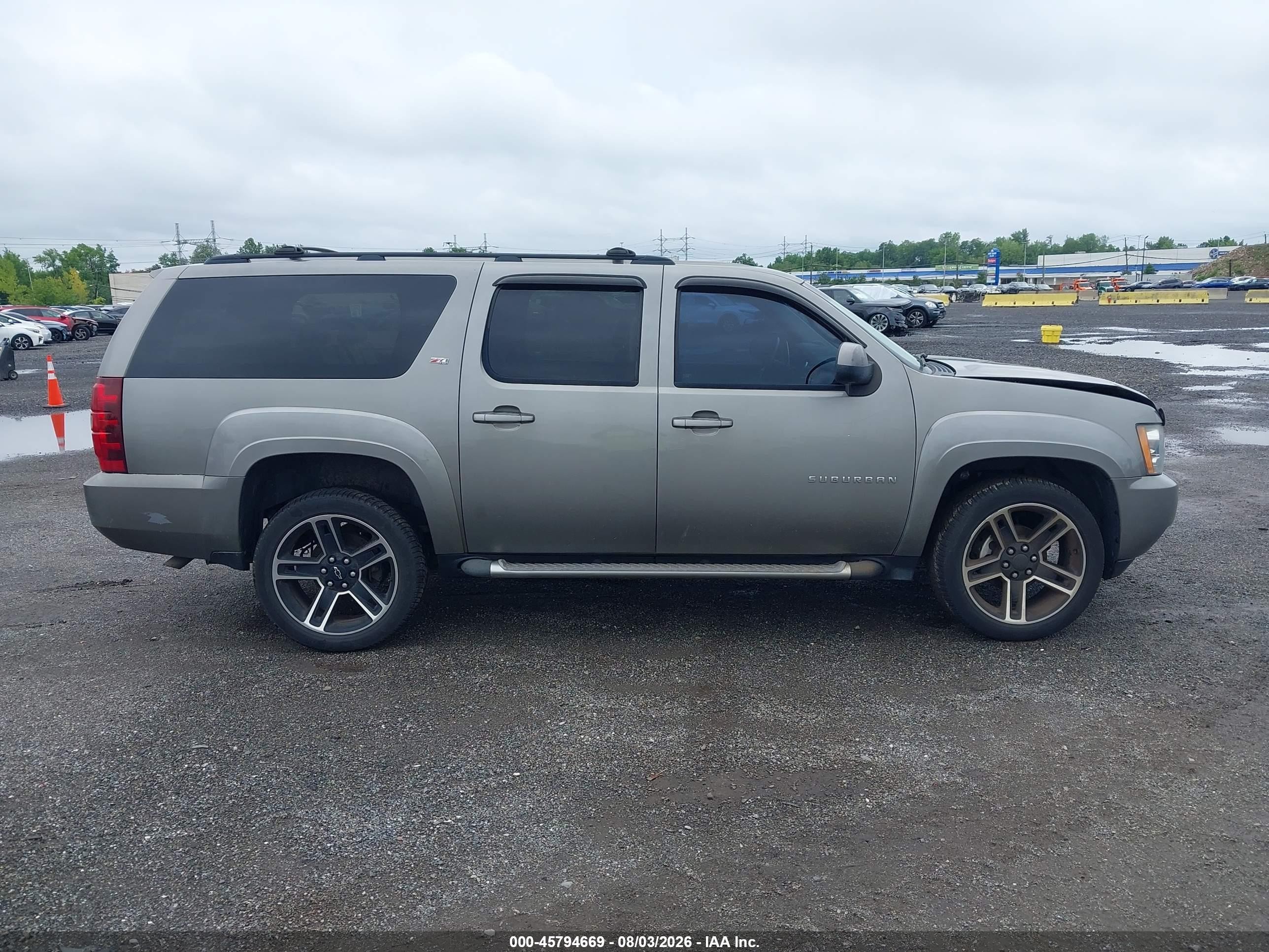 2012 Chevrolet Suburban Lt Gray vin: 1GNSKJE72CR178479