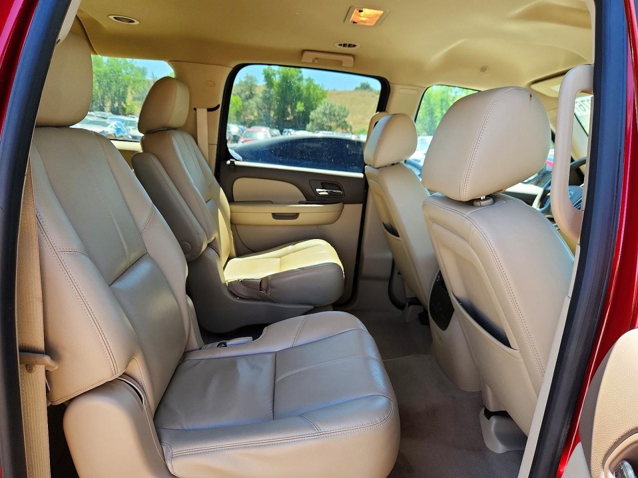 2012 Chevrolet Suburban K1500 Lt Красный vin: 1GNSKJE73CR163036