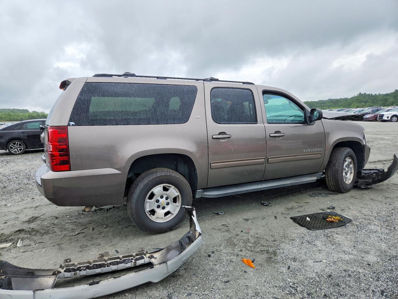 2012 Chevrolet Suburban Charcoal vin: 1GNSKJE74CR298400