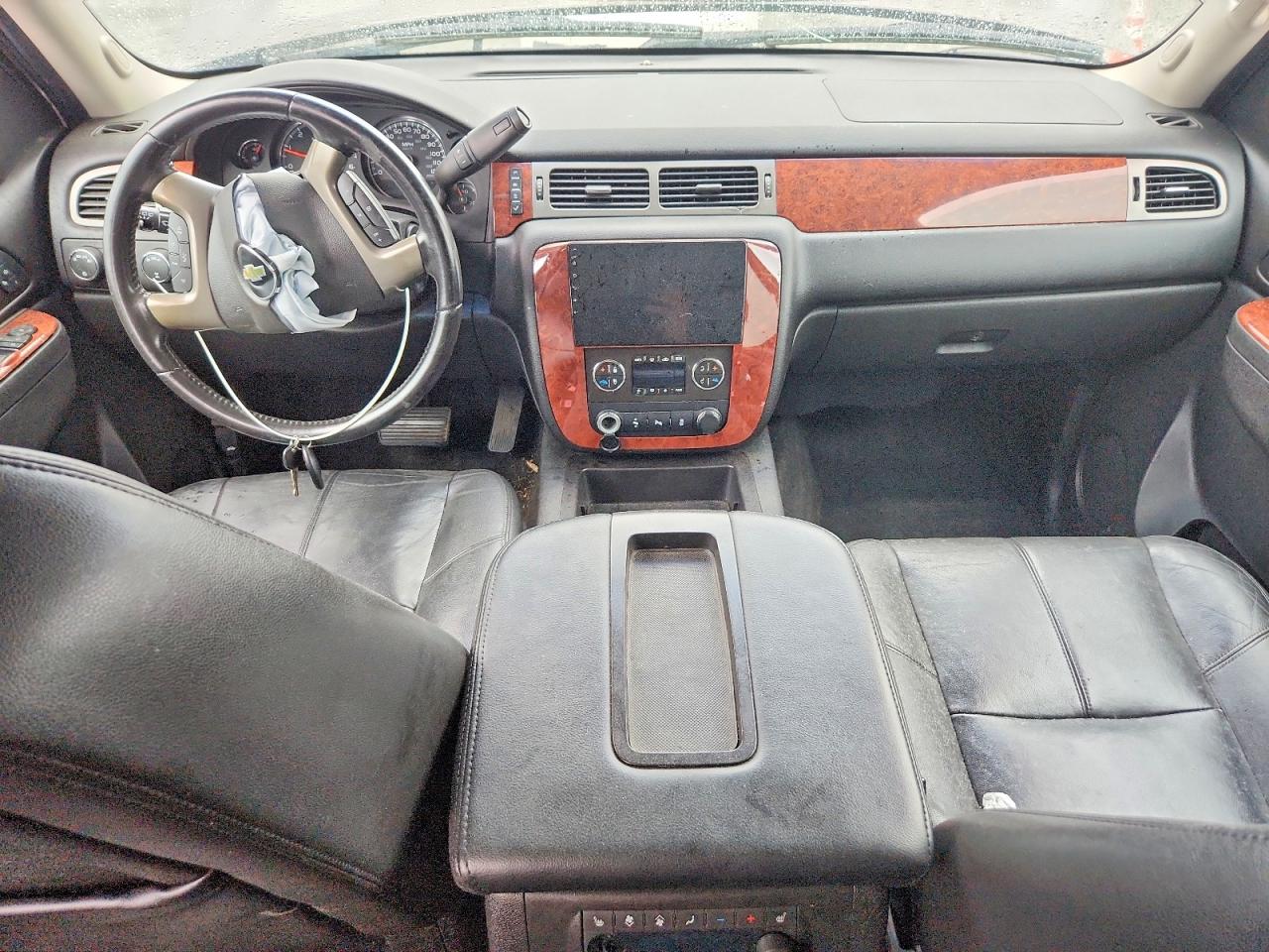 2012 Chevrolet Suburban Charcoal vin: 1GNSKJE74CR298400