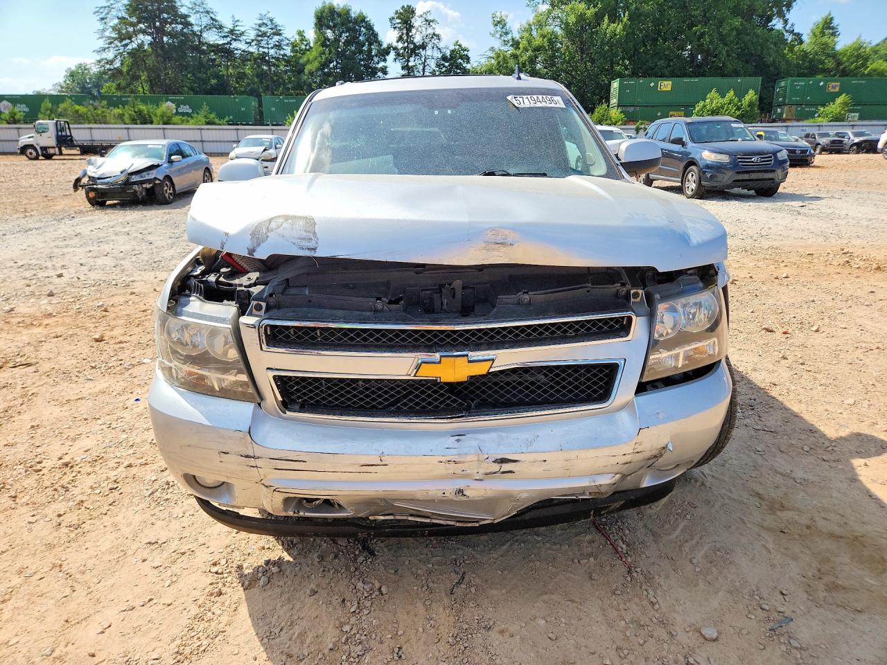 2014 Chevrolet Suburban K1500 Lt Серебряный vin: 1GNSKJE74ER228494