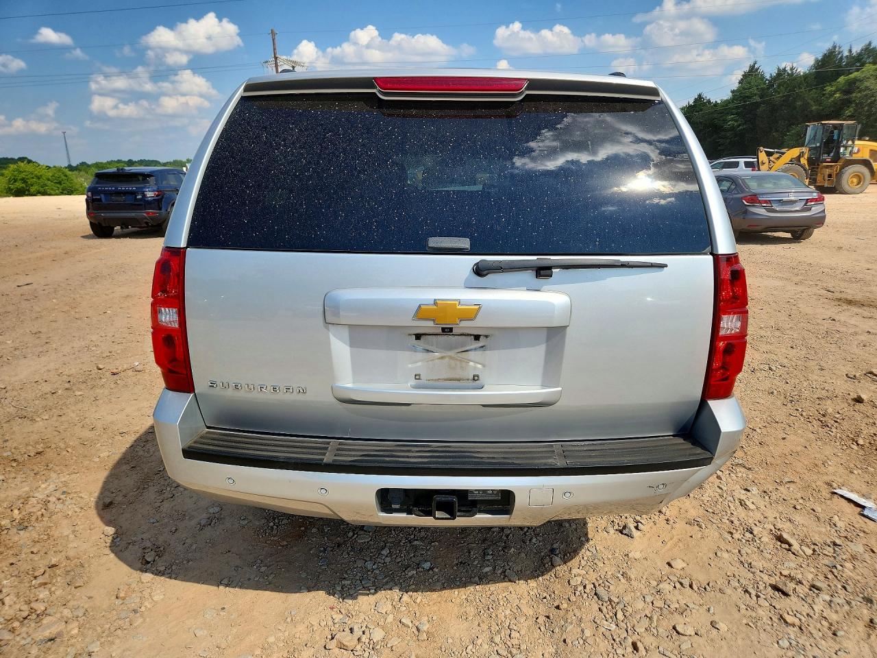 2014 Chevrolet Suburban K1500 Lt Серебряный vin: 1GNSKJE74ER228494