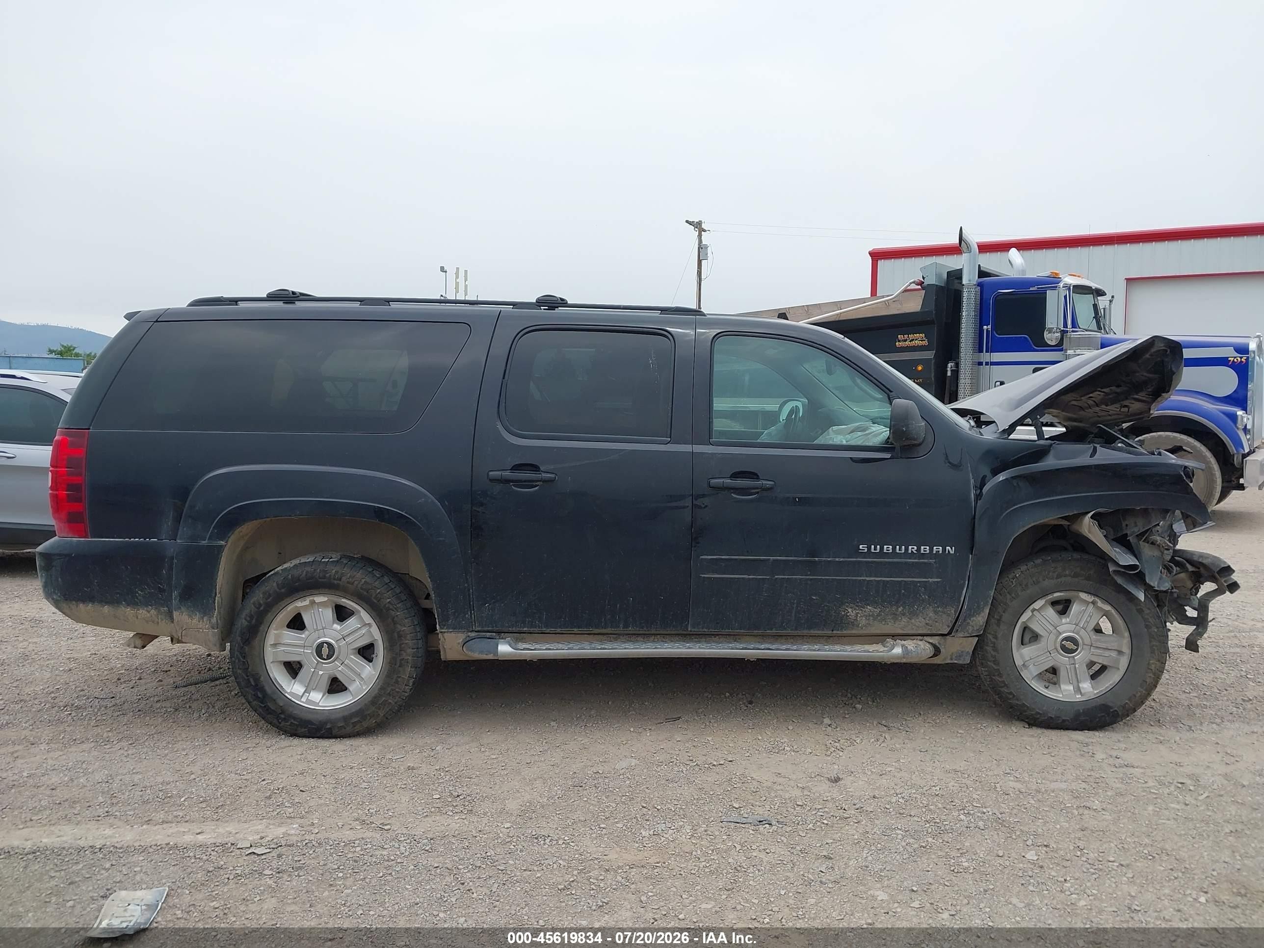 2013 Chevrolet Suburban Lt Черный vin: 1GNSKJE75DR344155