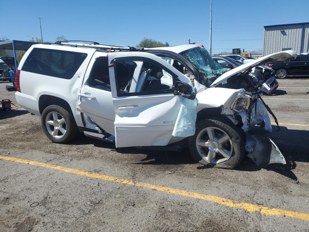 2013 Chevrolet Suburban K1500 Lt White vin: 1GNSKJE75DR373218