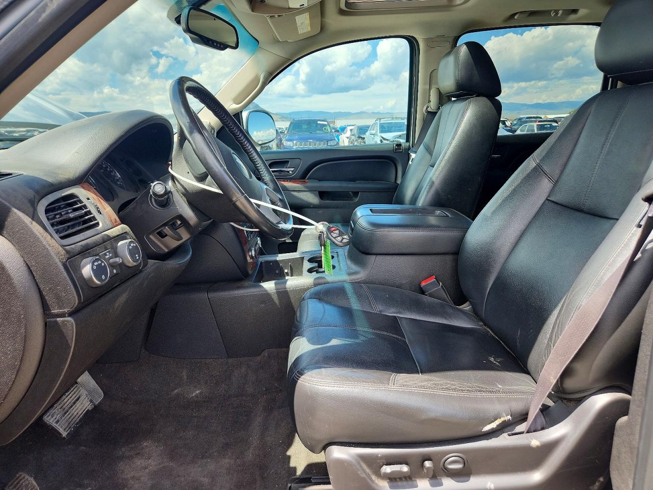 2013 Chevrolet Suburban K1500 Lt Silver vin: 1GNSKJE76DR353611