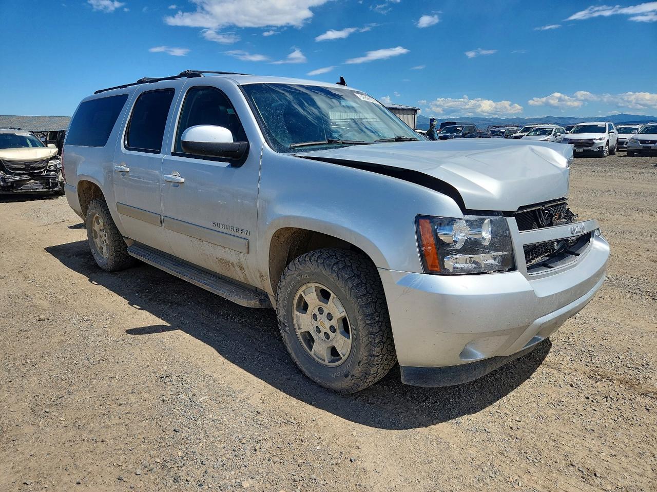 2013 Chevrolet Suburban K1500 Lt Silver vin: 1GNSKJE76DR353611