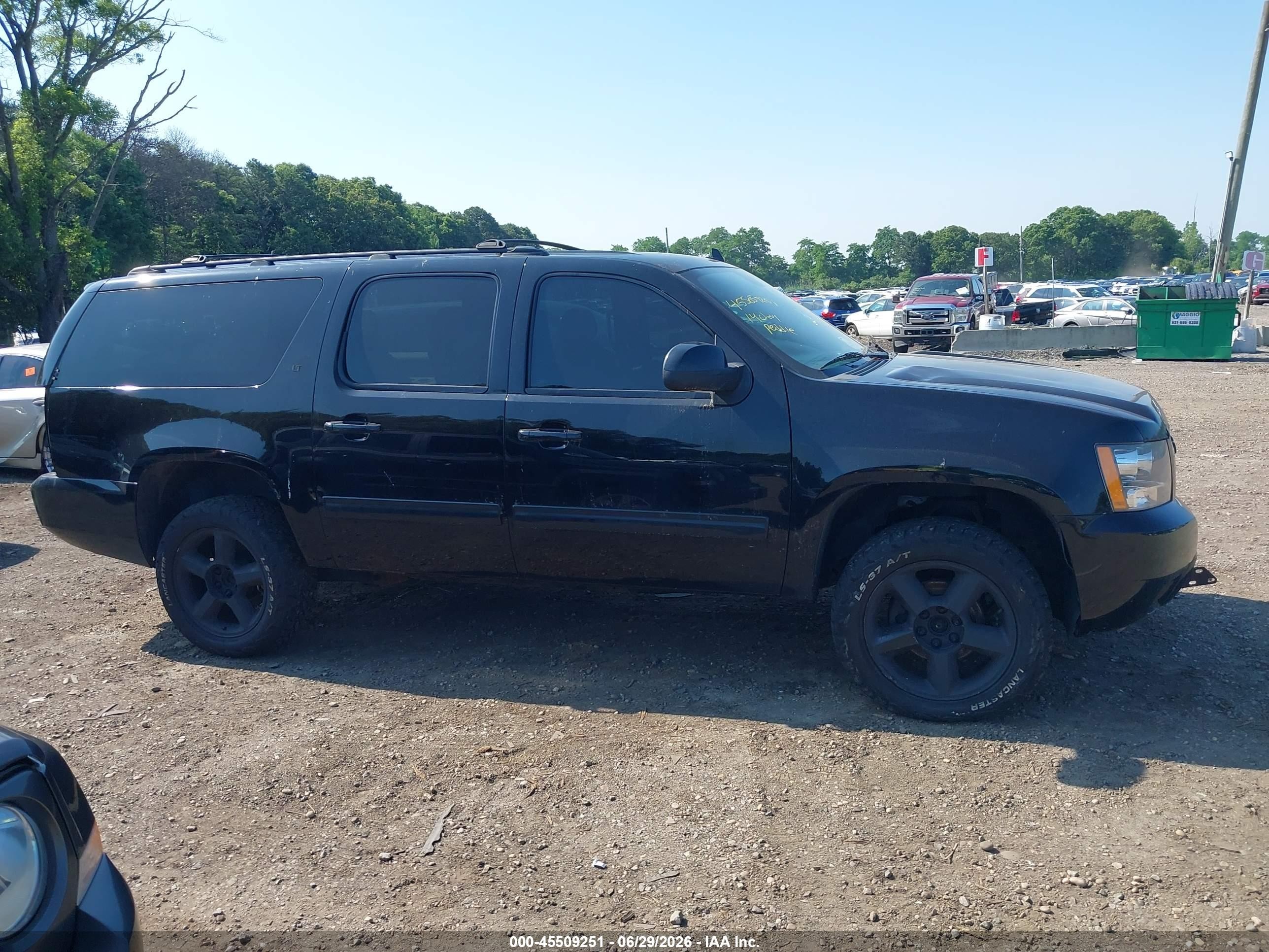 2014 Chevrolet Suburban Lt Black vin: 1GNSKJE76ER110527