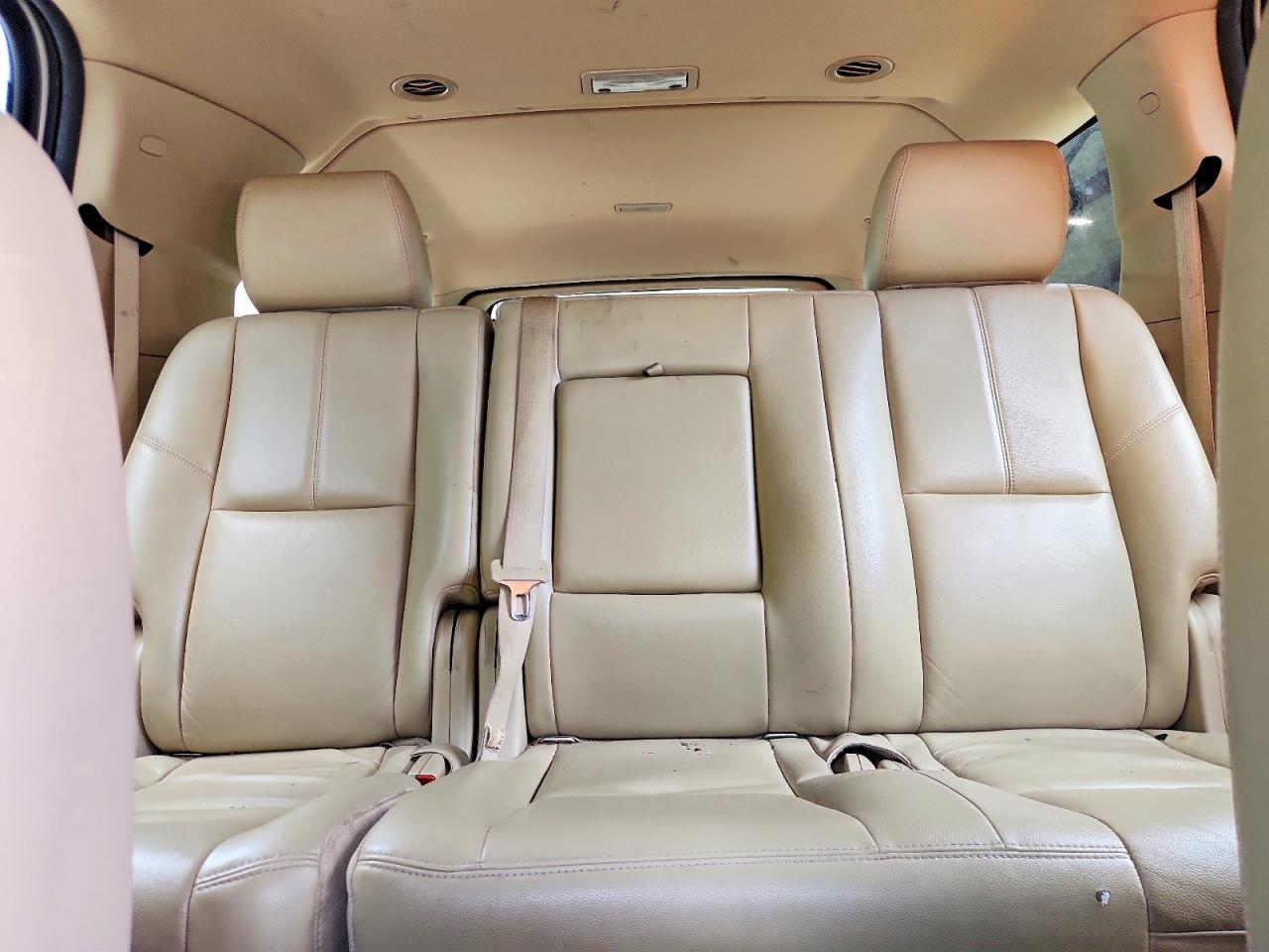 2013 Chevrolet Suburban K1500 Lt Beige vin: 1GNSKJE77DR345212