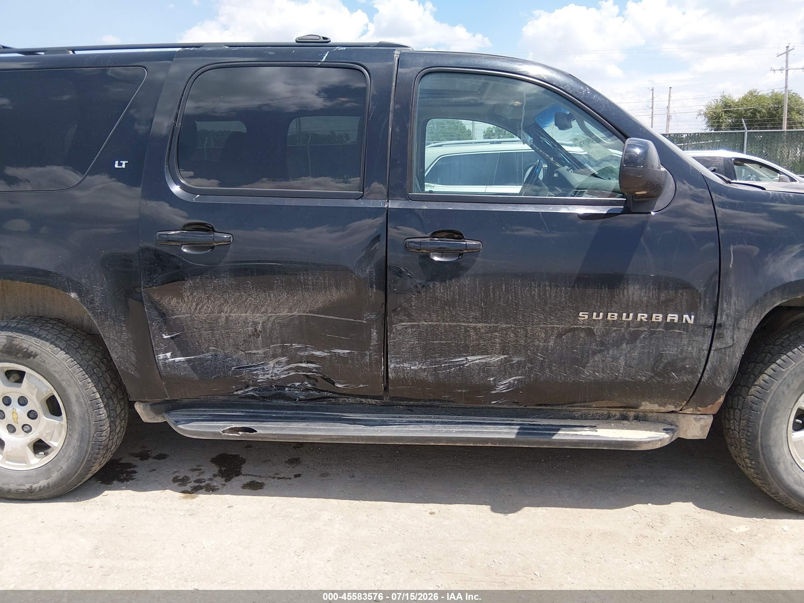 2013 Chevrolet Suburban Lt Black vin: 1GNSKJE77DR361765