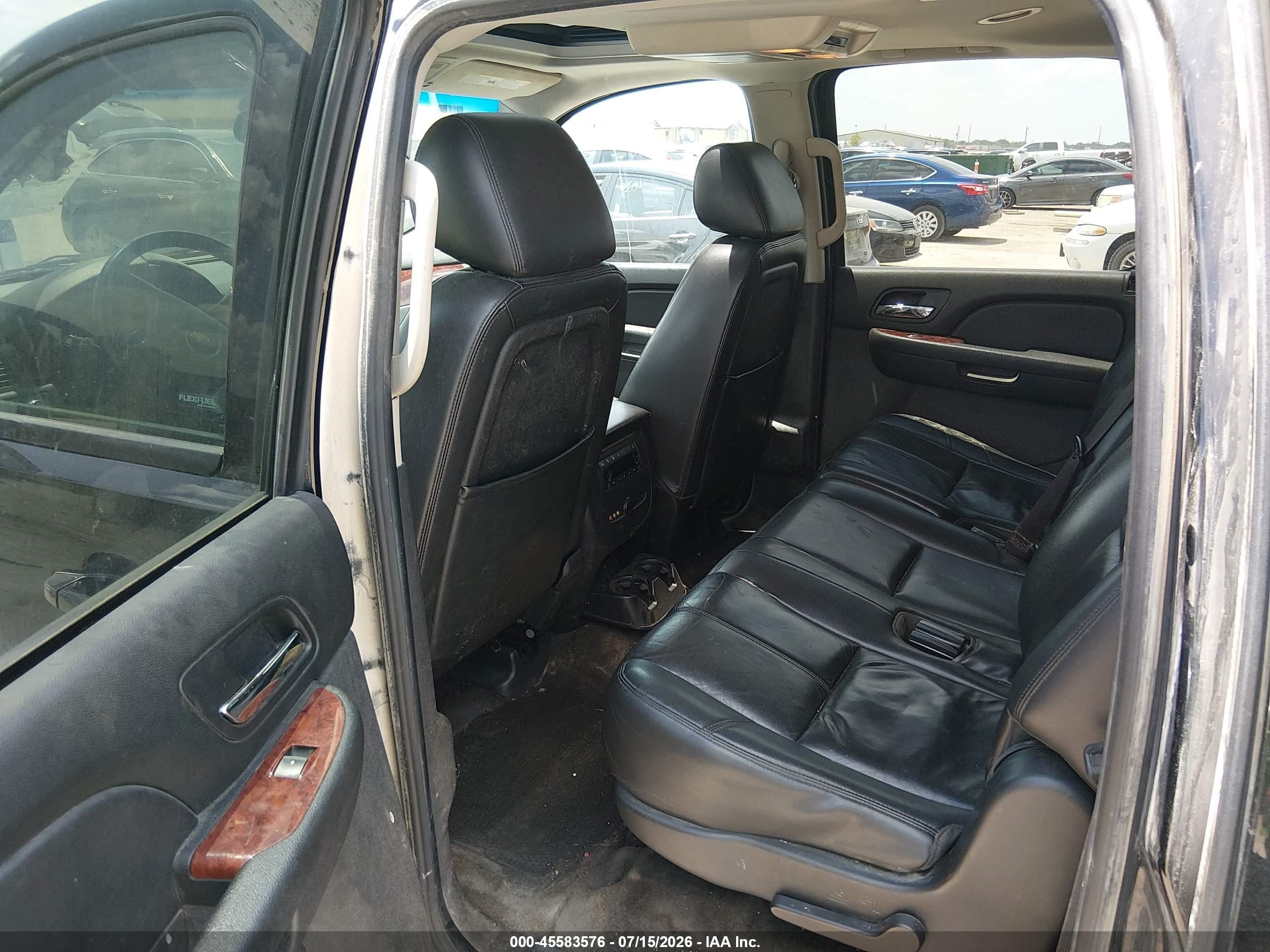 2013 Chevrolet Suburban Lt Black vin: 1GNSKJE77DR361765