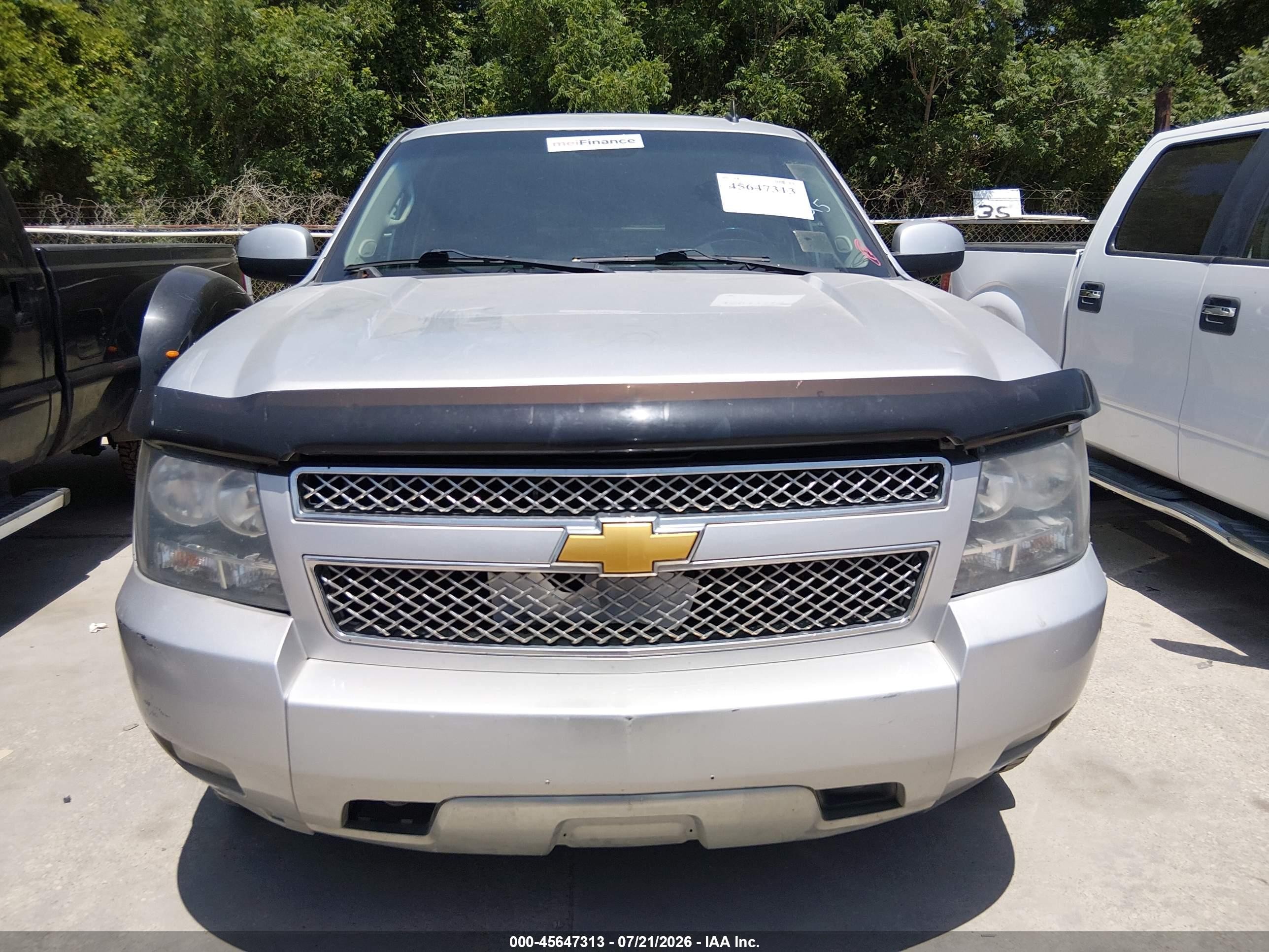 2014 Chevrolet Suburban Lt Gray vin: 1GNSKJE77ER171093