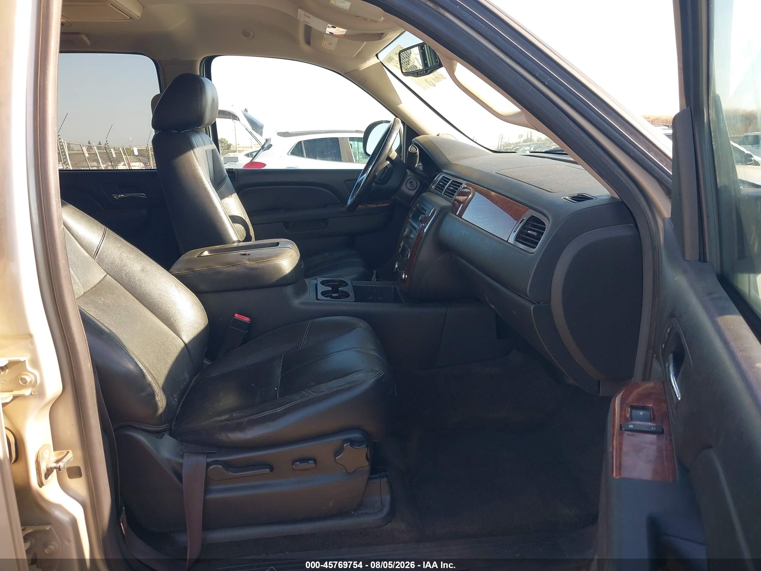 2014 Chevrolet Suburban Lt Gold vin: 1GNSKJE77ER201841