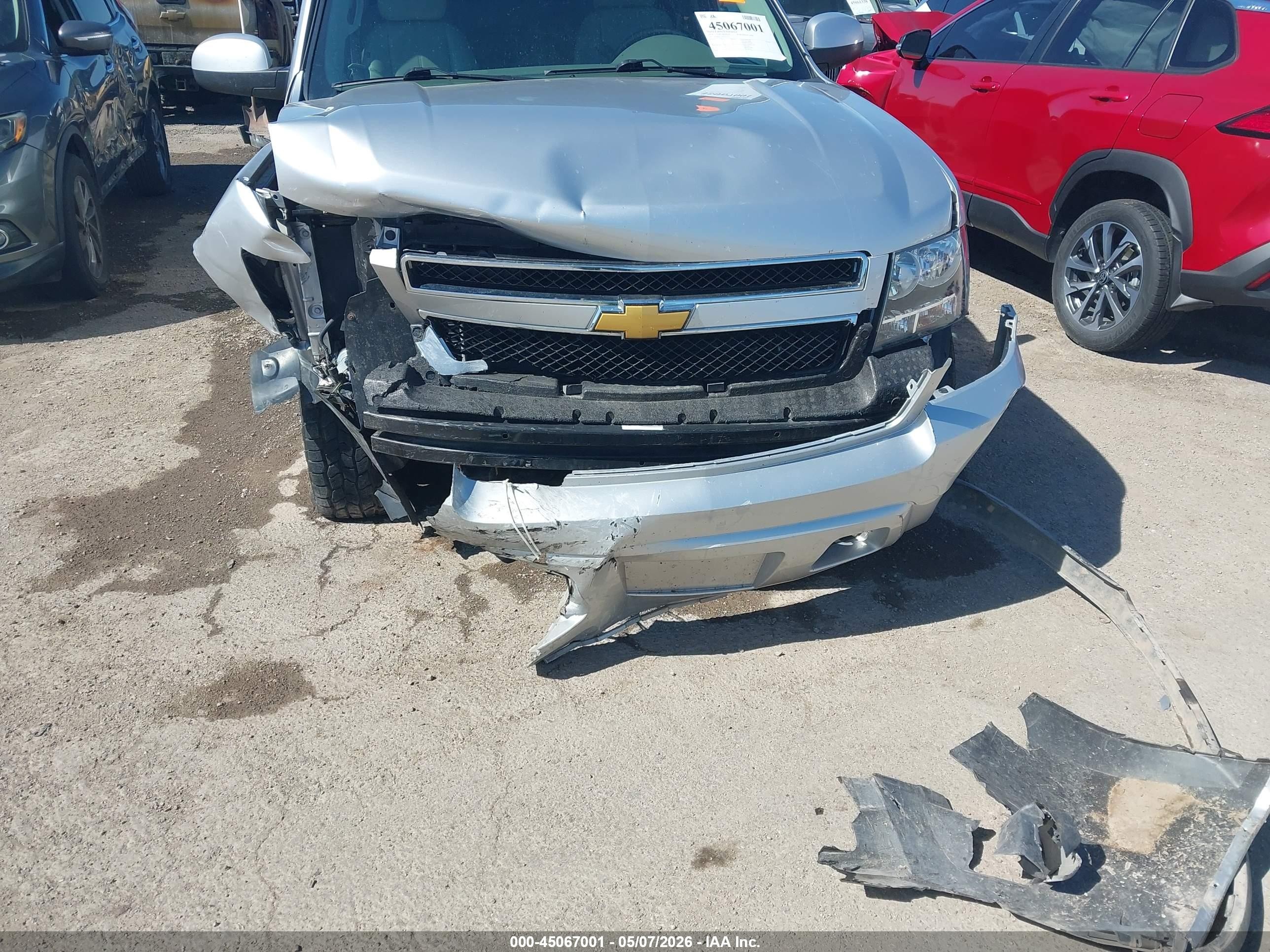 2014 Chevrolet Suburban 1500 Lt Gray vin: 1GNSKJE77ER227436