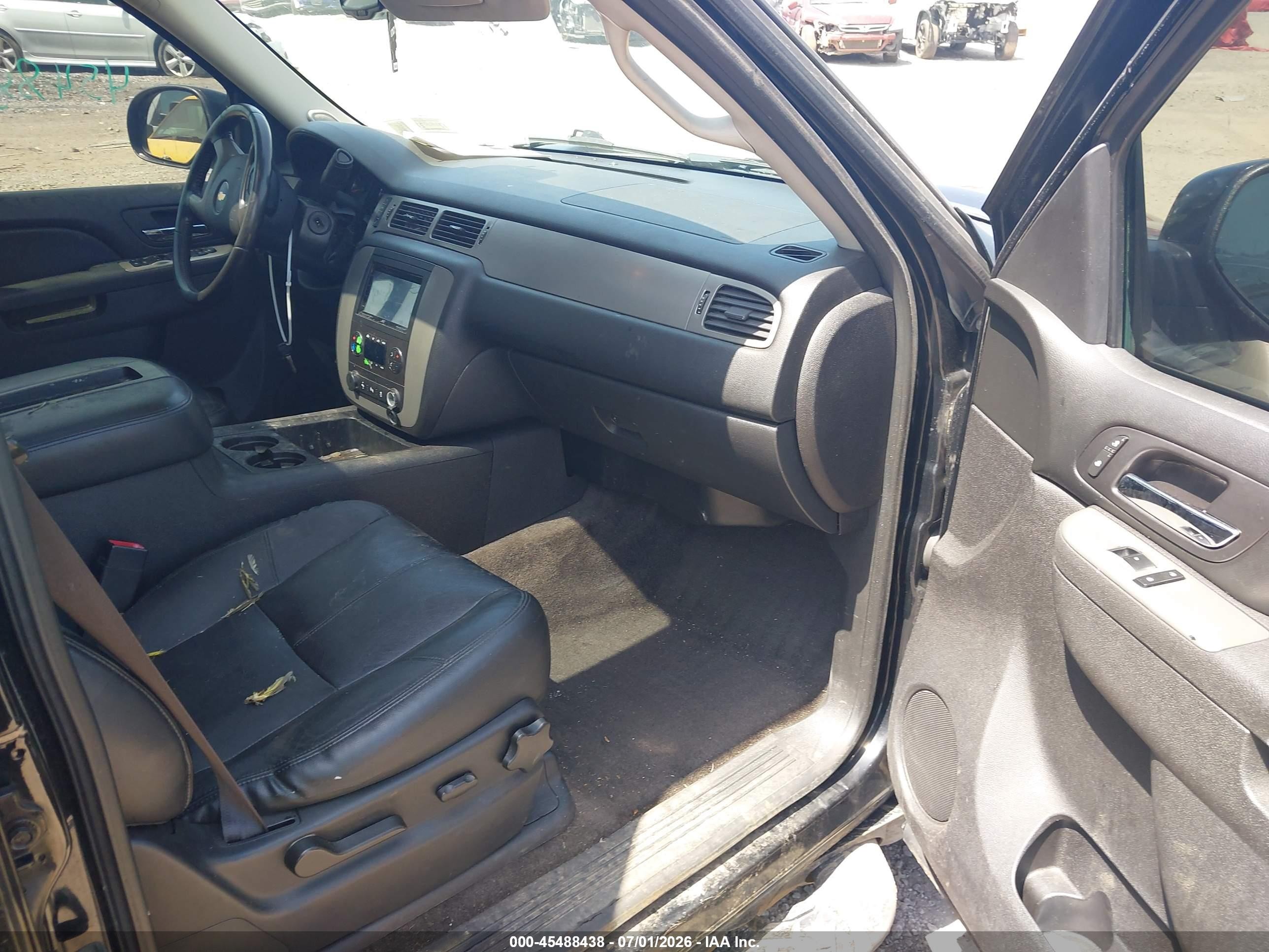 2012 Chevrolet Suburban Lt Black vin: 1GNSKJE78CR252276