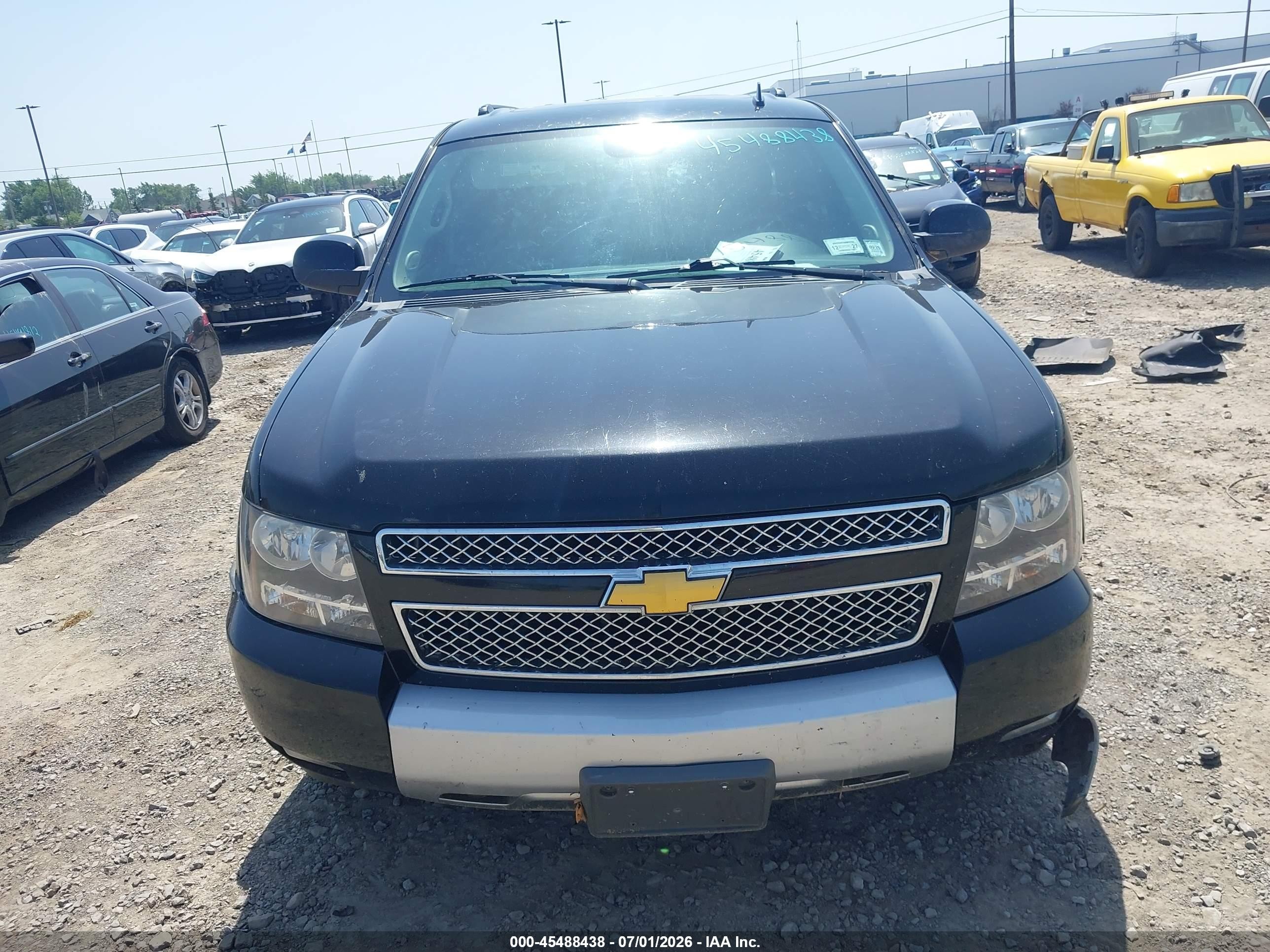2012 Chevrolet Suburban Lt Black vin: 1GNSKJE78CR252276