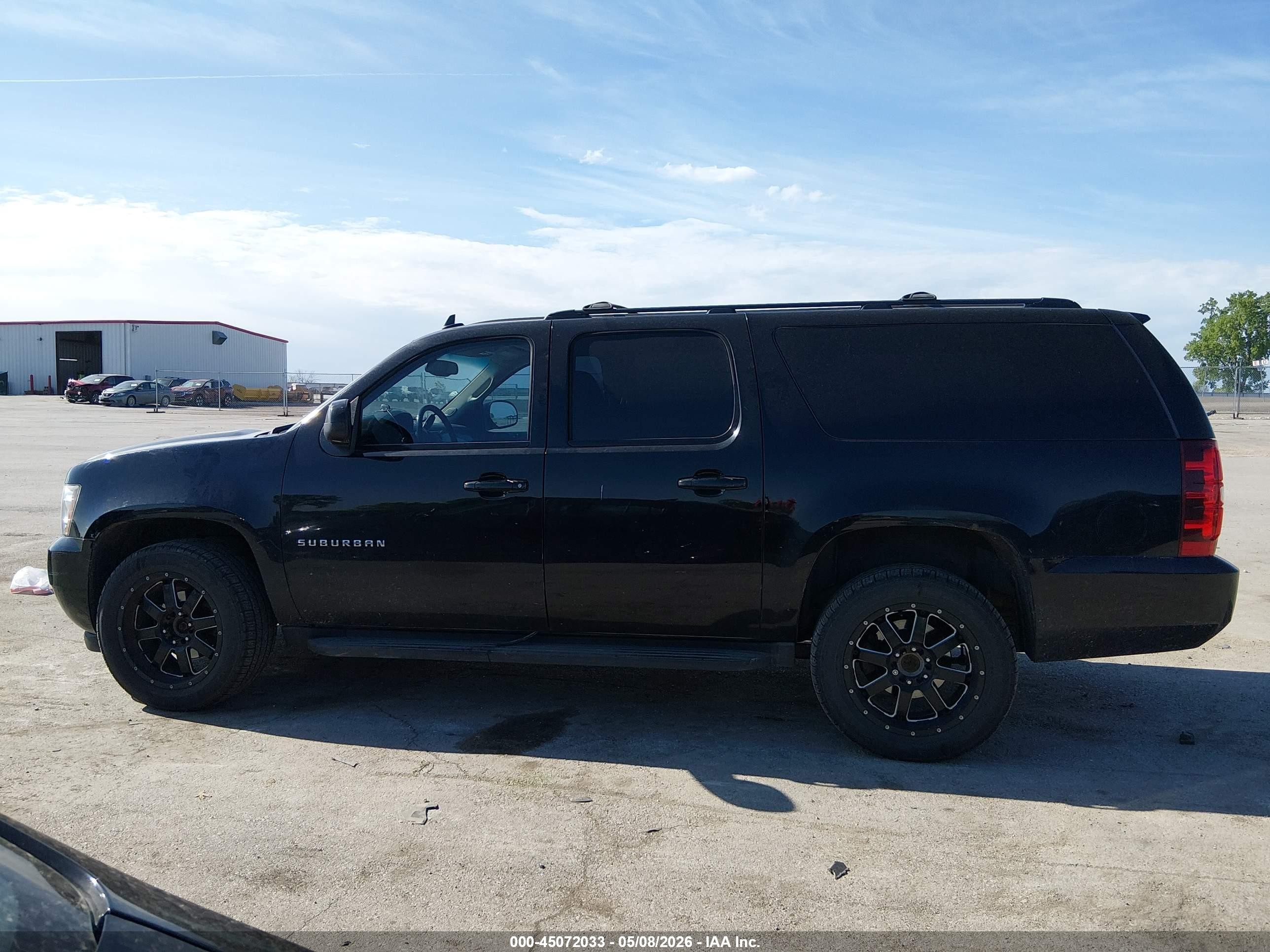 2013 Chevrolet Suburban 1500 Lt Black vin: 1GNSKJE78DR230120