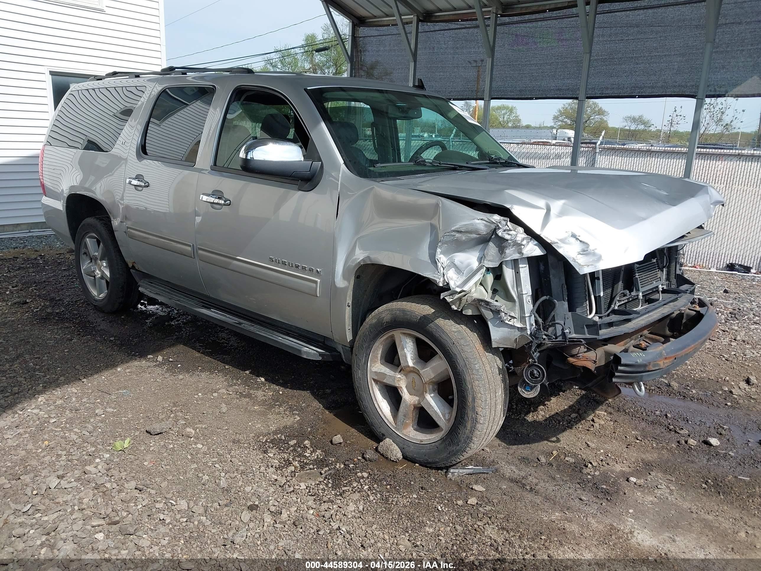 2013 Chevrolet Suburban 1500 Lt Silver vin: 1GNSKJE78DR361399