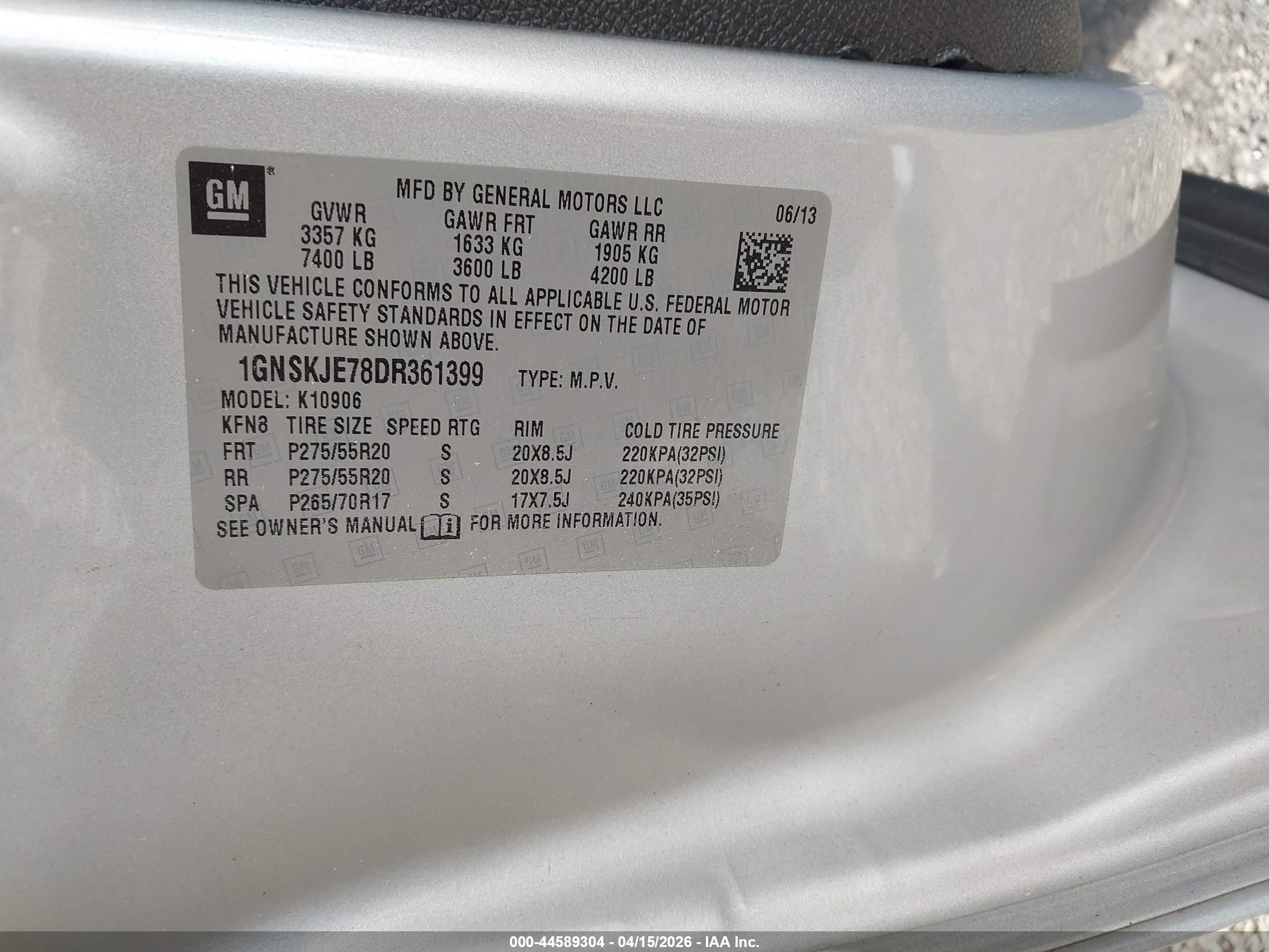 2013 Chevrolet Suburban 1500 Lt Silver vin: 1GNSKJE78DR361399