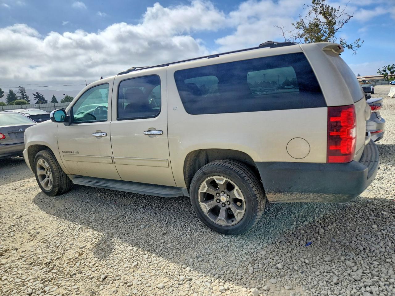 2013 Chevrolet Suburban K1500 Lt Silver vin: 1GNSKJE79DR132648
