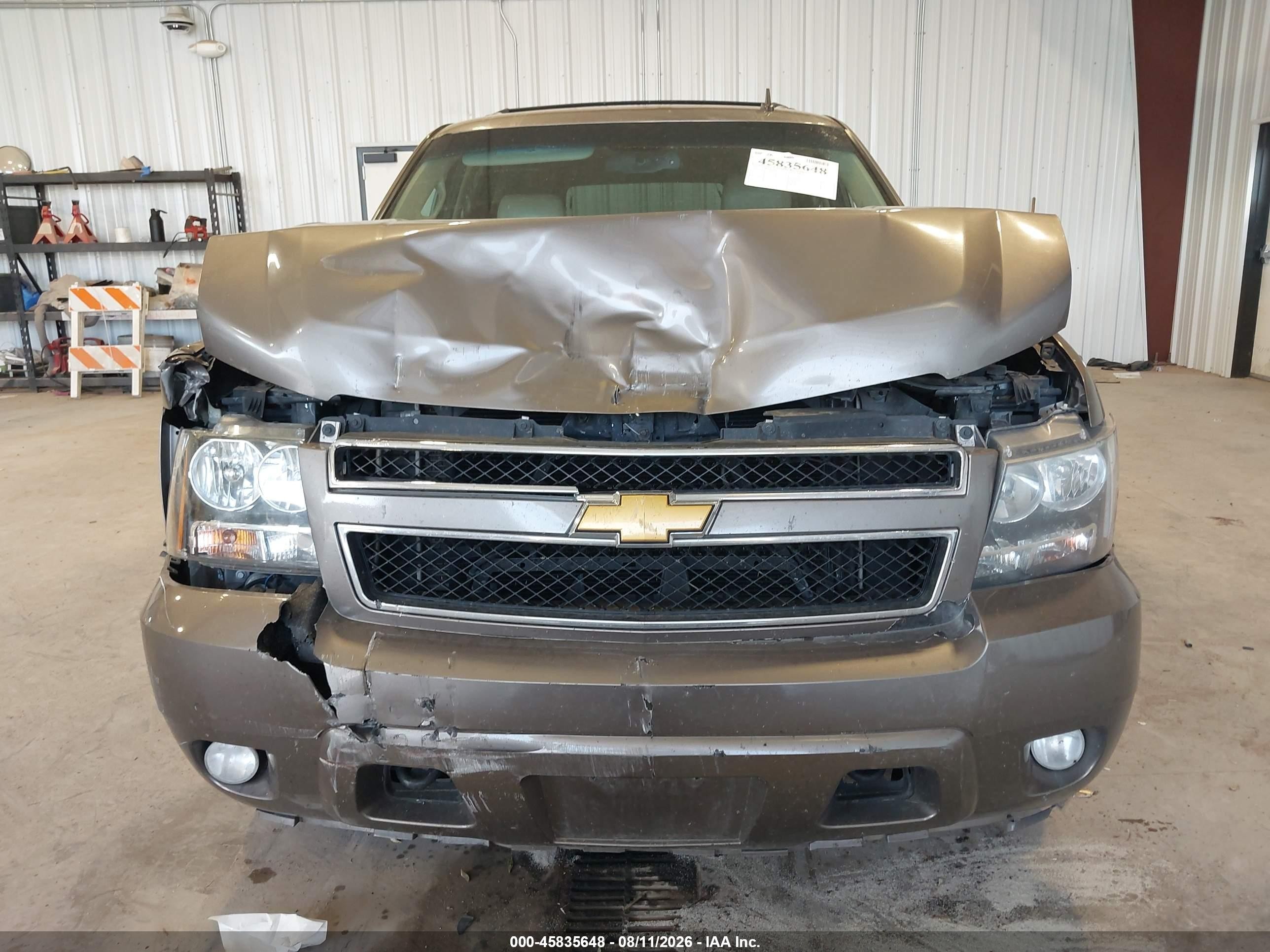 2013 Chevrolet Suburban Lt Желто-коричневый vin: 1GNSKJE79DR155816