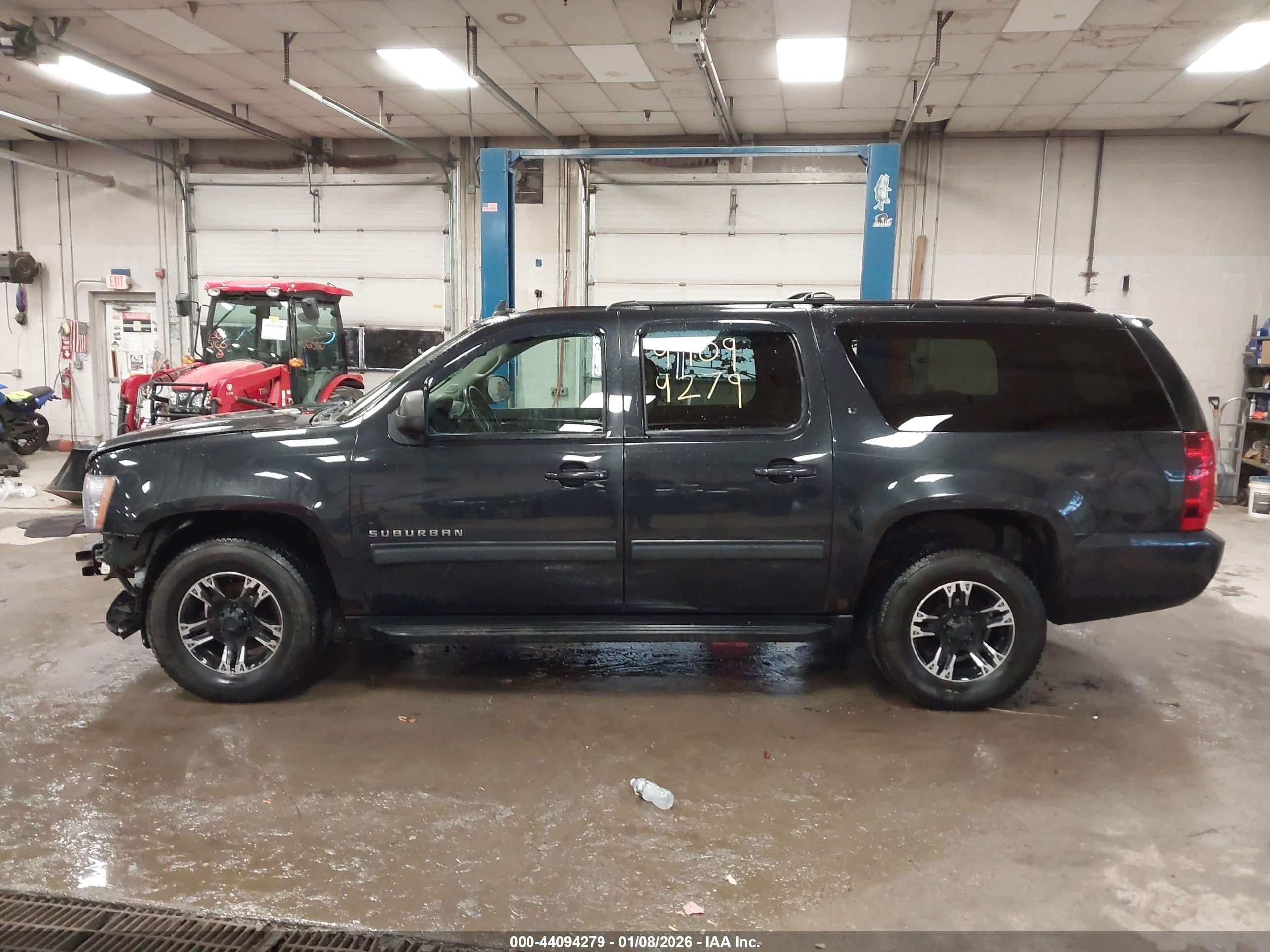 2013 Chevrolet Suburban 1500 Lt Black vin: 1GNSKJE79DR189903