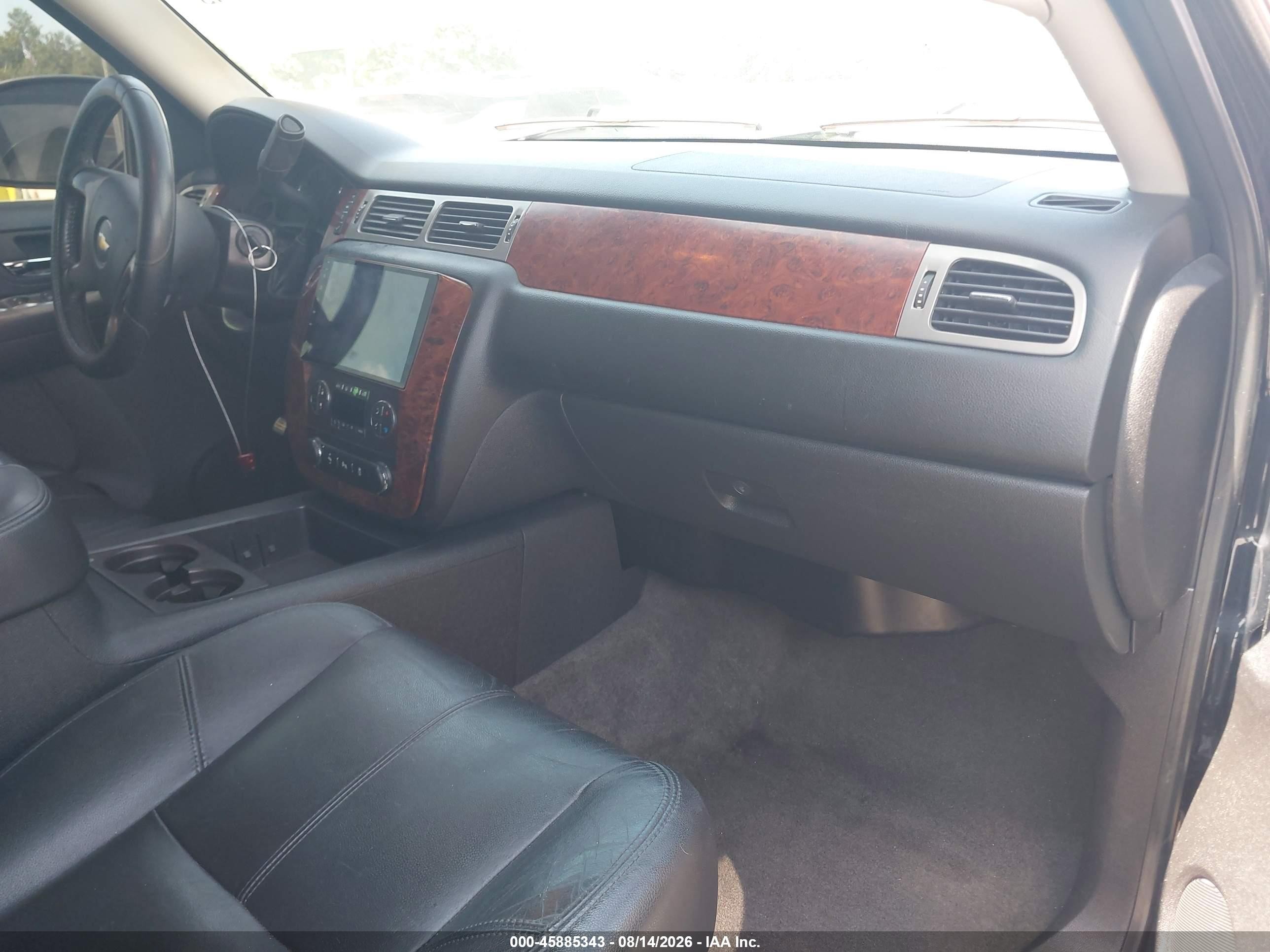 2013 Chevrolet Suburban 1500 Lt Black vin: 1GNSKJE79DR337080