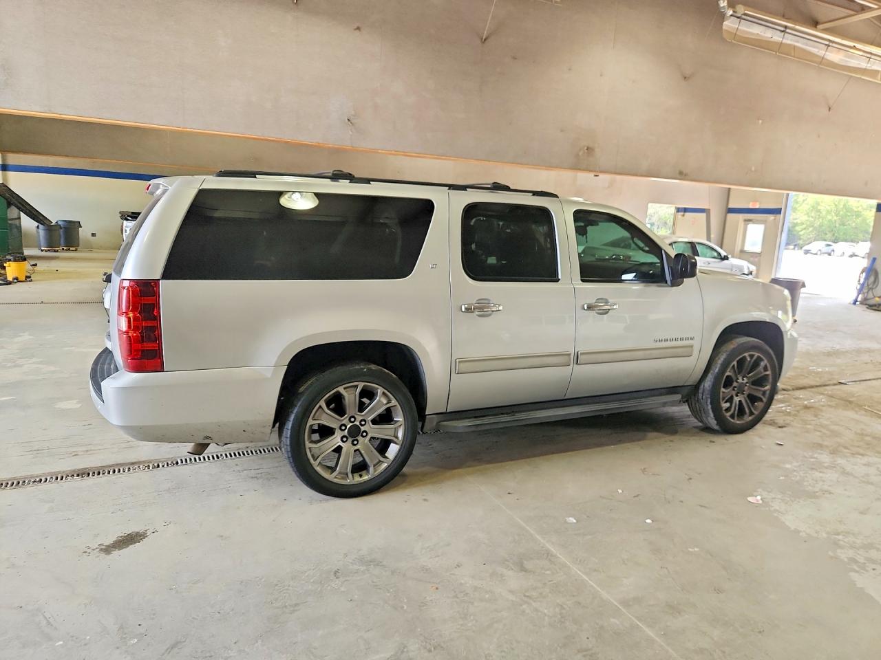 2013 Chevrolet Suburban K1500 Lt Beige vin: 1GNSKJE7XDR134974