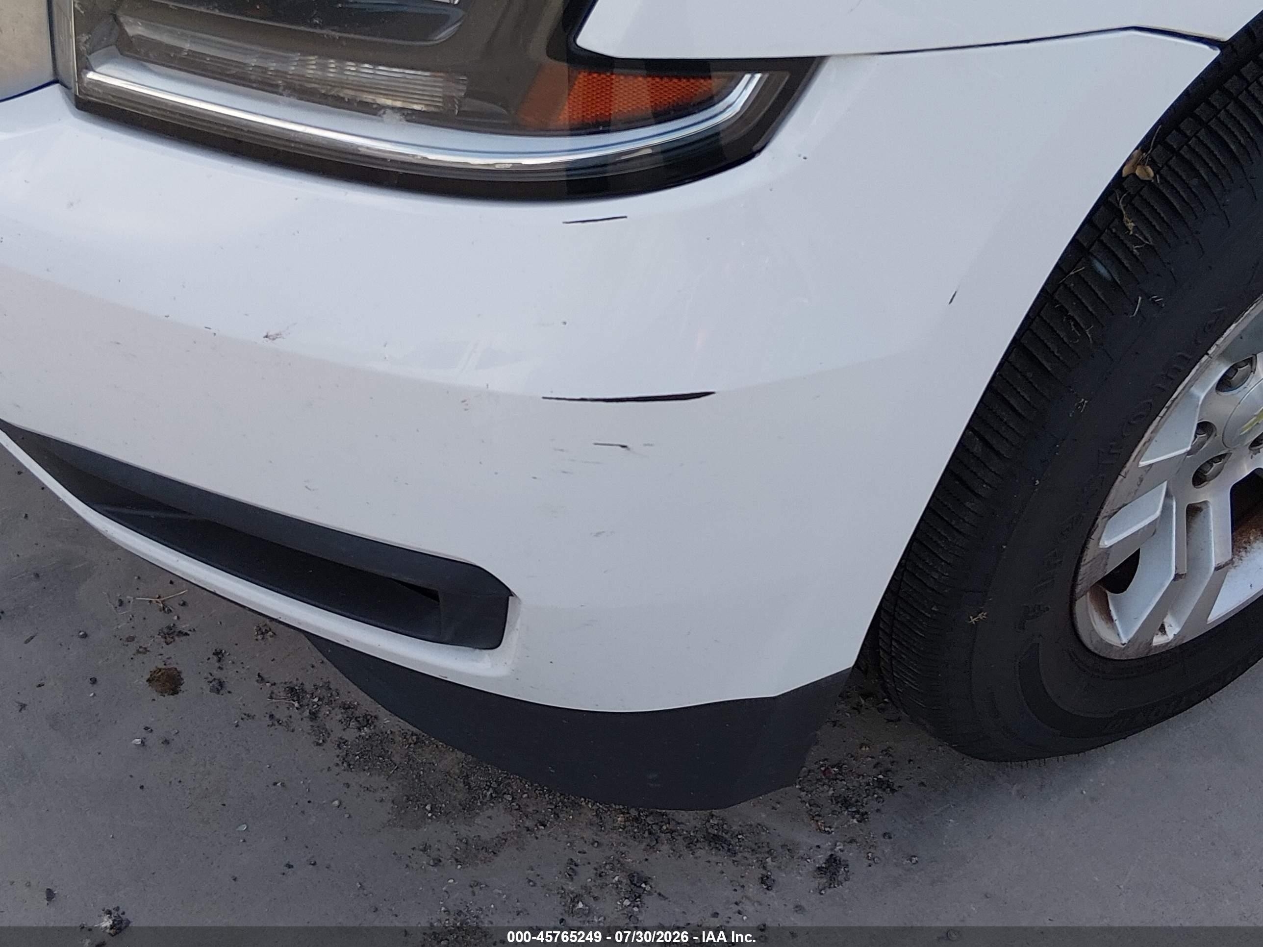 2015 Chevrolet Suburban Lt Белый vin: 1GNSKJKC0FR142487
