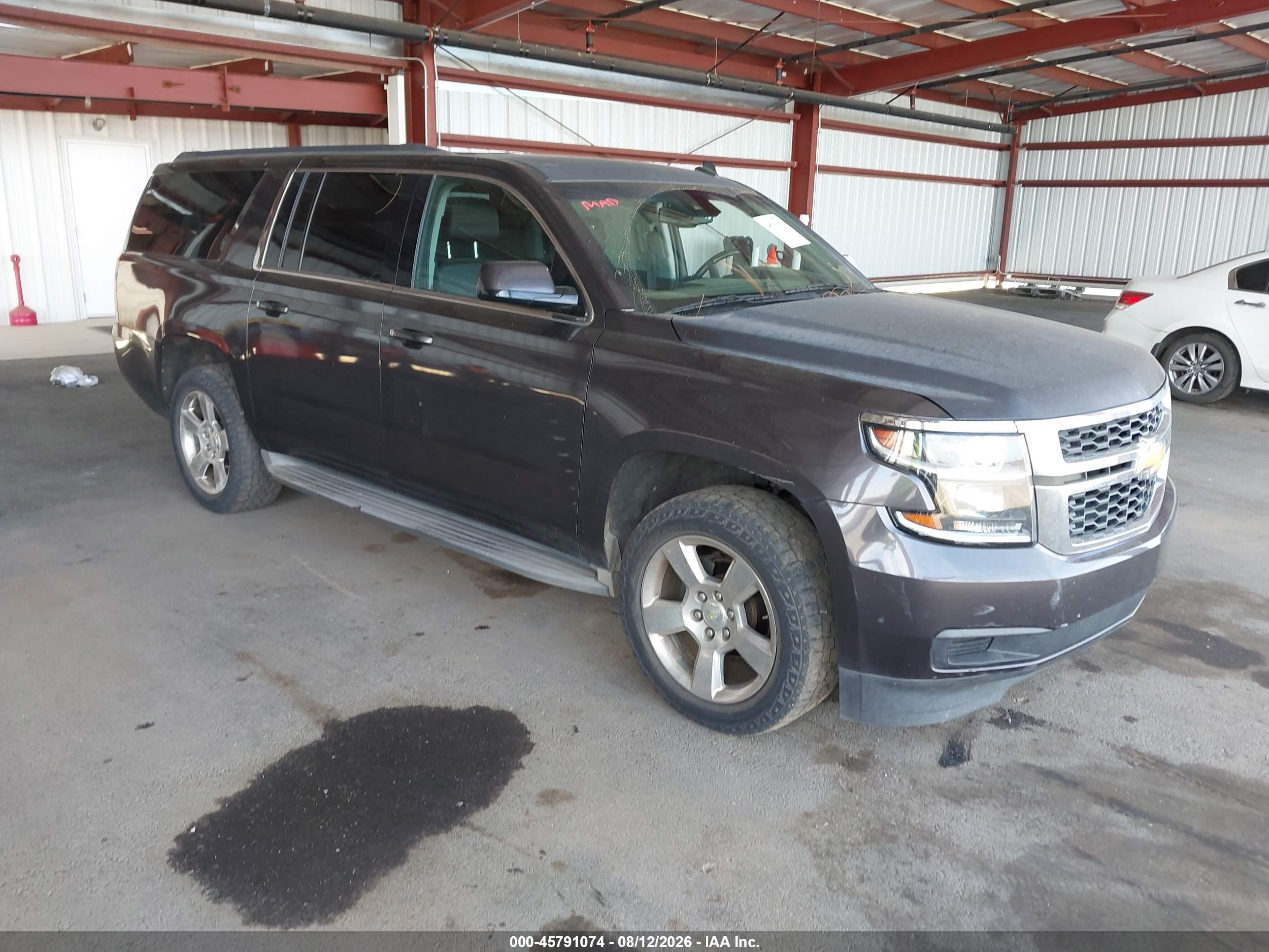 2015 Chevrolet Suburban Lt Серый vin: 1GNSKJKC0FR214093