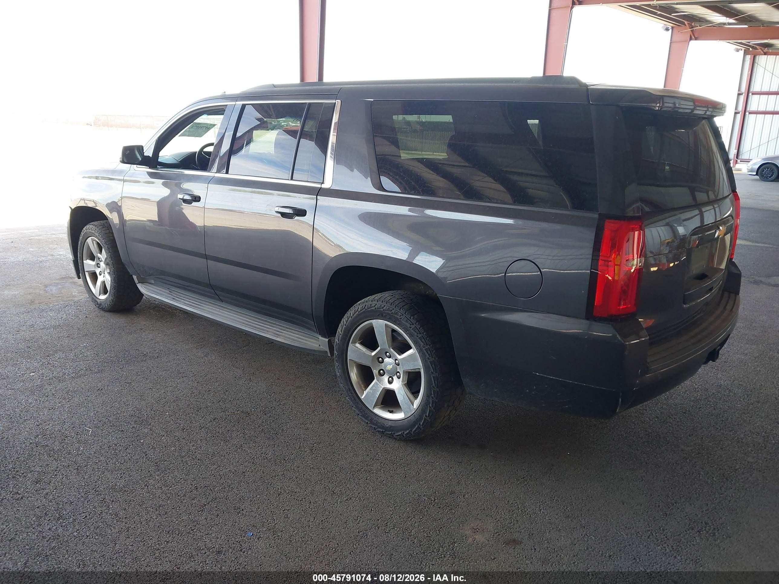 2015 Chevrolet Suburban Lt Gray vin: 1GNSKJKC0FR214093