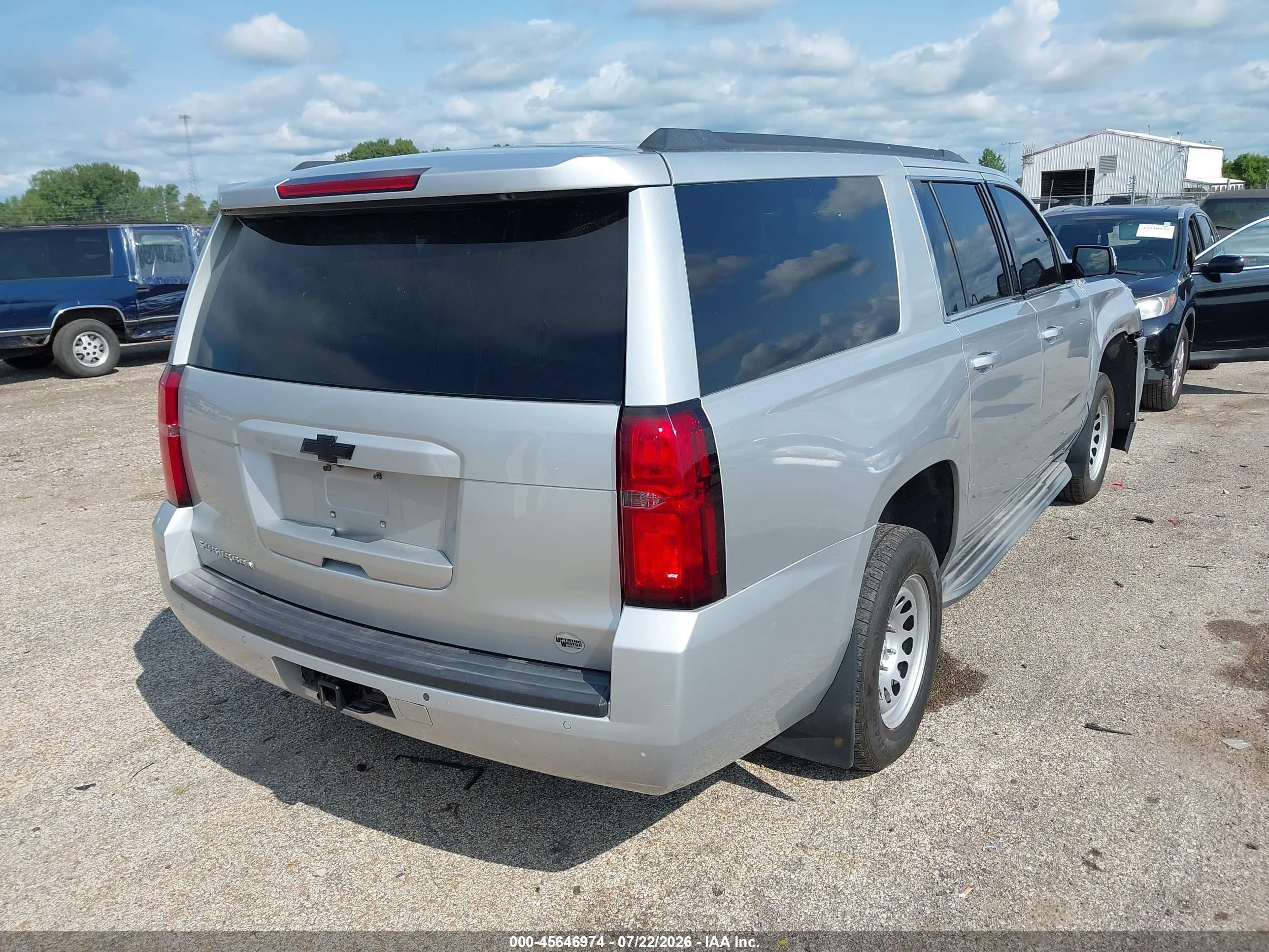 2015 Chevrolet Suburban Lt Silver vin: 1GNSKJKC0FR305705