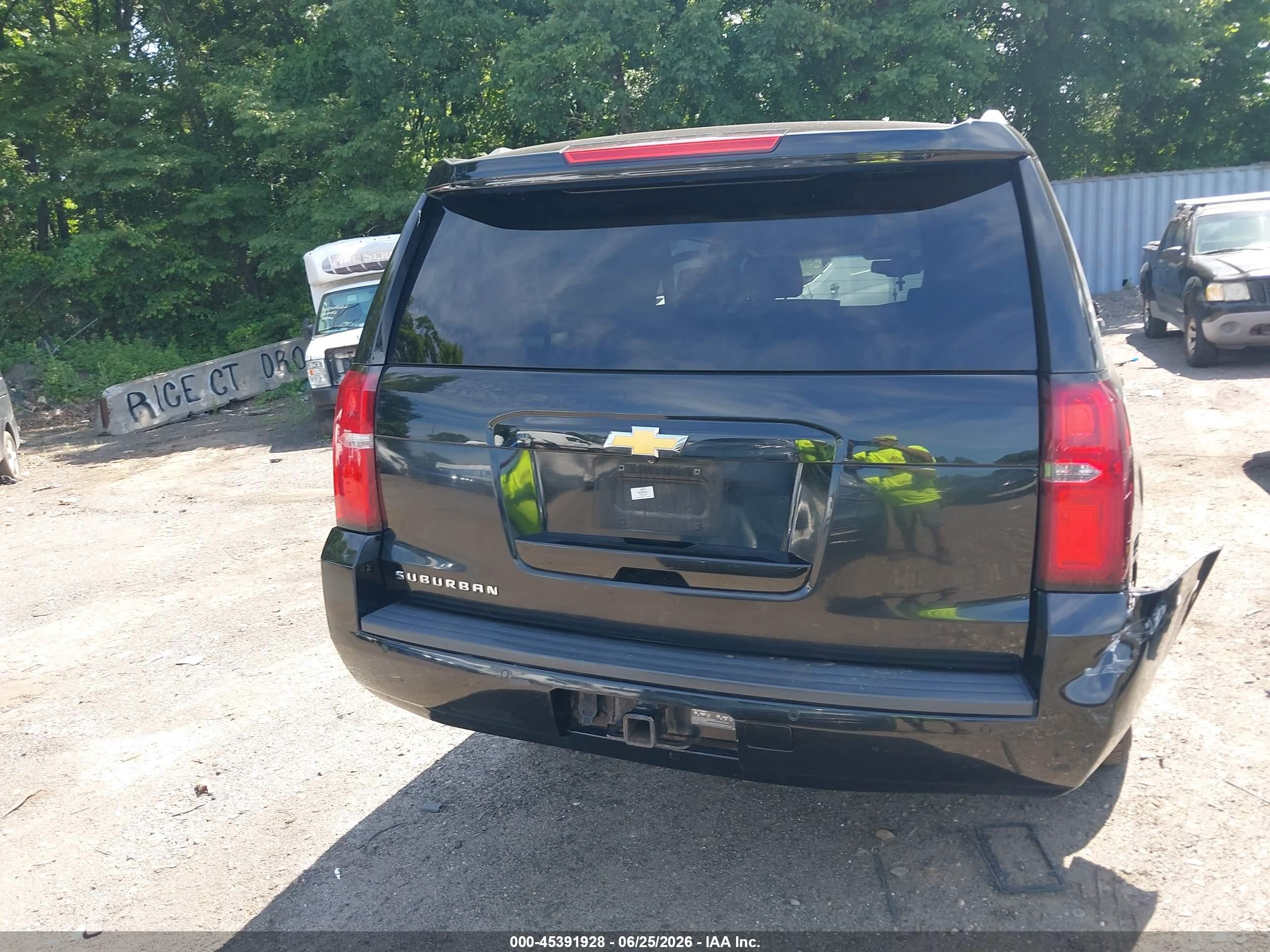2015 Chevrolet Suburban Lt Black vin: 1GNSKJKC0FR543151