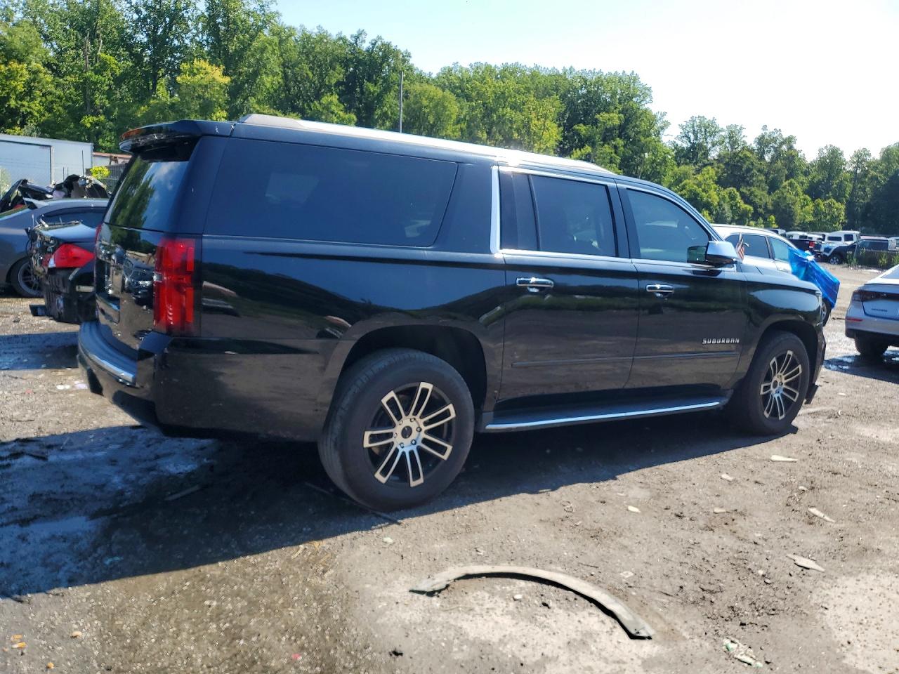 2017 Chevrolet Suburban K1500 Premier Черный vin: 1GNSKJKC0HR124221