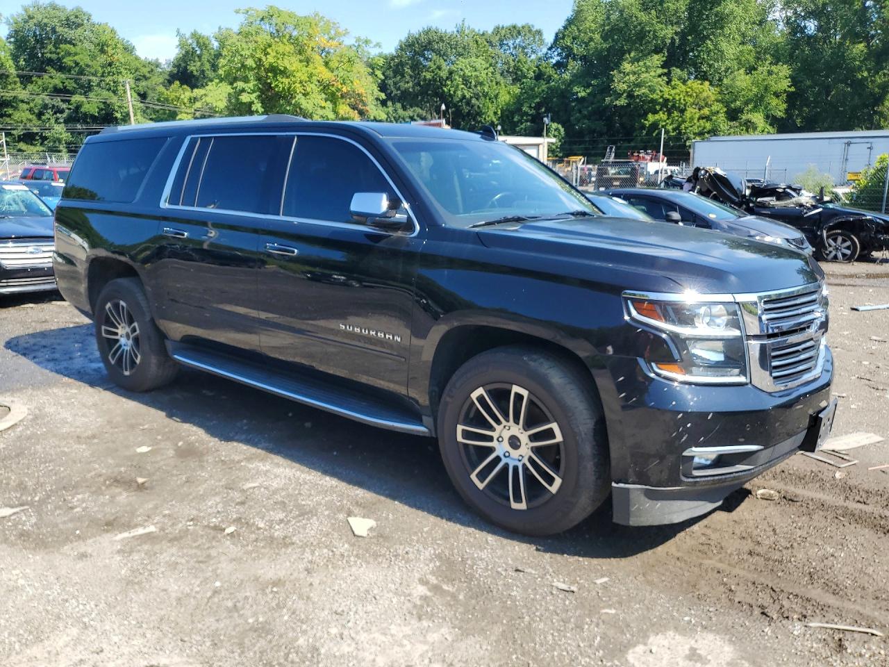 2017 Chevrolet Suburban K1500 Premier Черный vin: 1GNSKJKC0HR124221