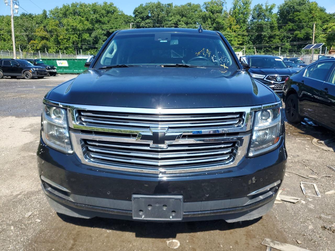 2017 Chevrolet Suburban K1500 Premier Черный vin: 1GNSKJKC0HR124221