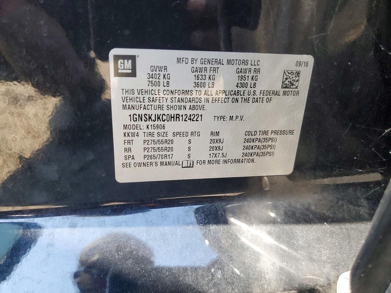 2017 Chevrolet Suburban K1500 Premier Черный vin: 1GNSKJKC0HR124221