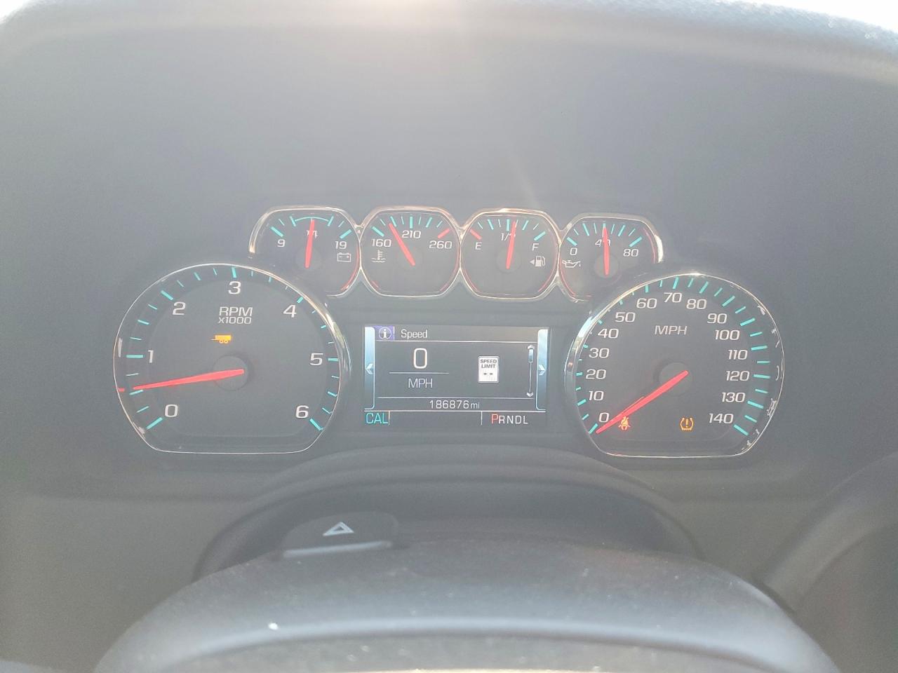 2017 Chevrolet Suburban K1500 Premier Черный vin: 1GNSKJKC0HR124221